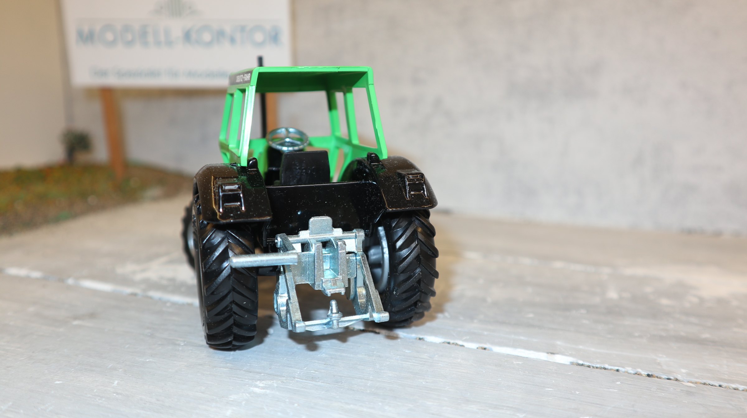 Siku 2850 in 1:32, Deutz-Fahr Agrotron 6.61, NEU in OVP