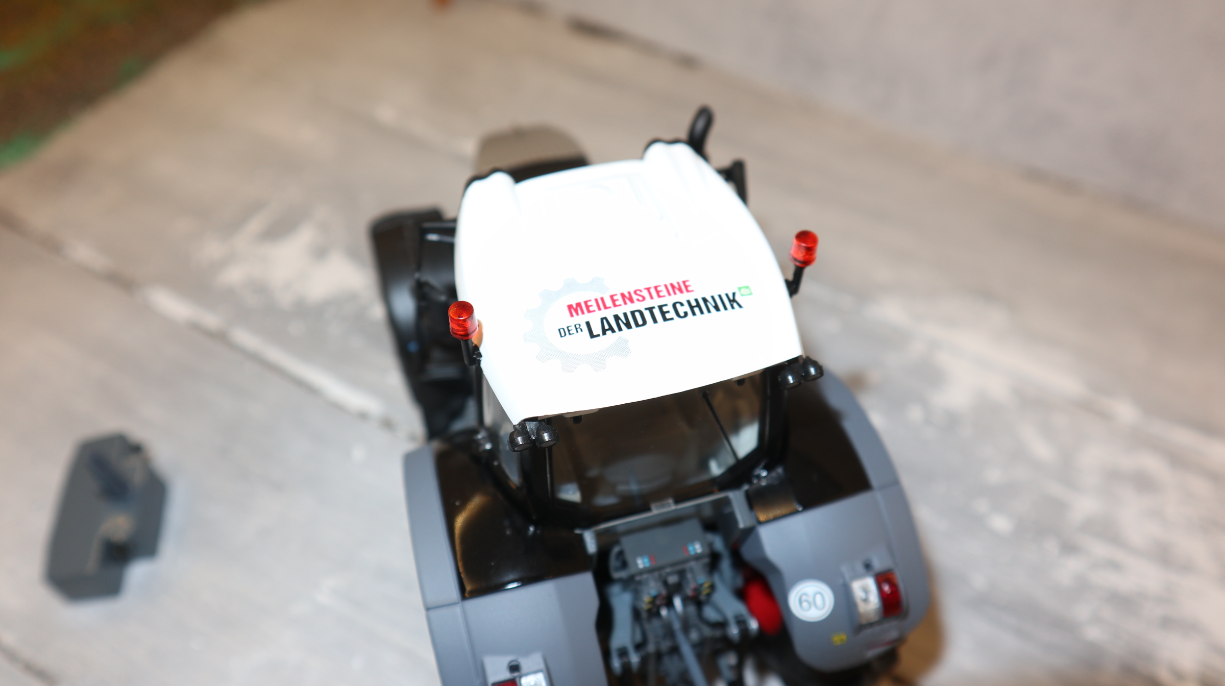 Wiking in 1:32, Fendt 939 Blackline "Meilensteine der Landtechnik",  NEU in OVP