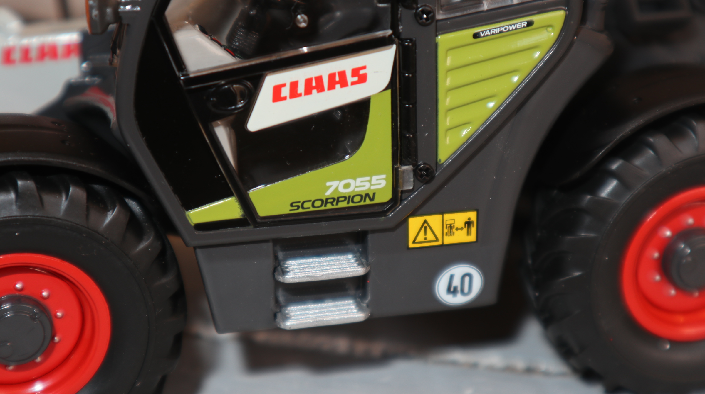 WIKING 077347 in 1:32. Claas Scorpion 7055  Sondermodell SIMA 2015 NEU in OVP