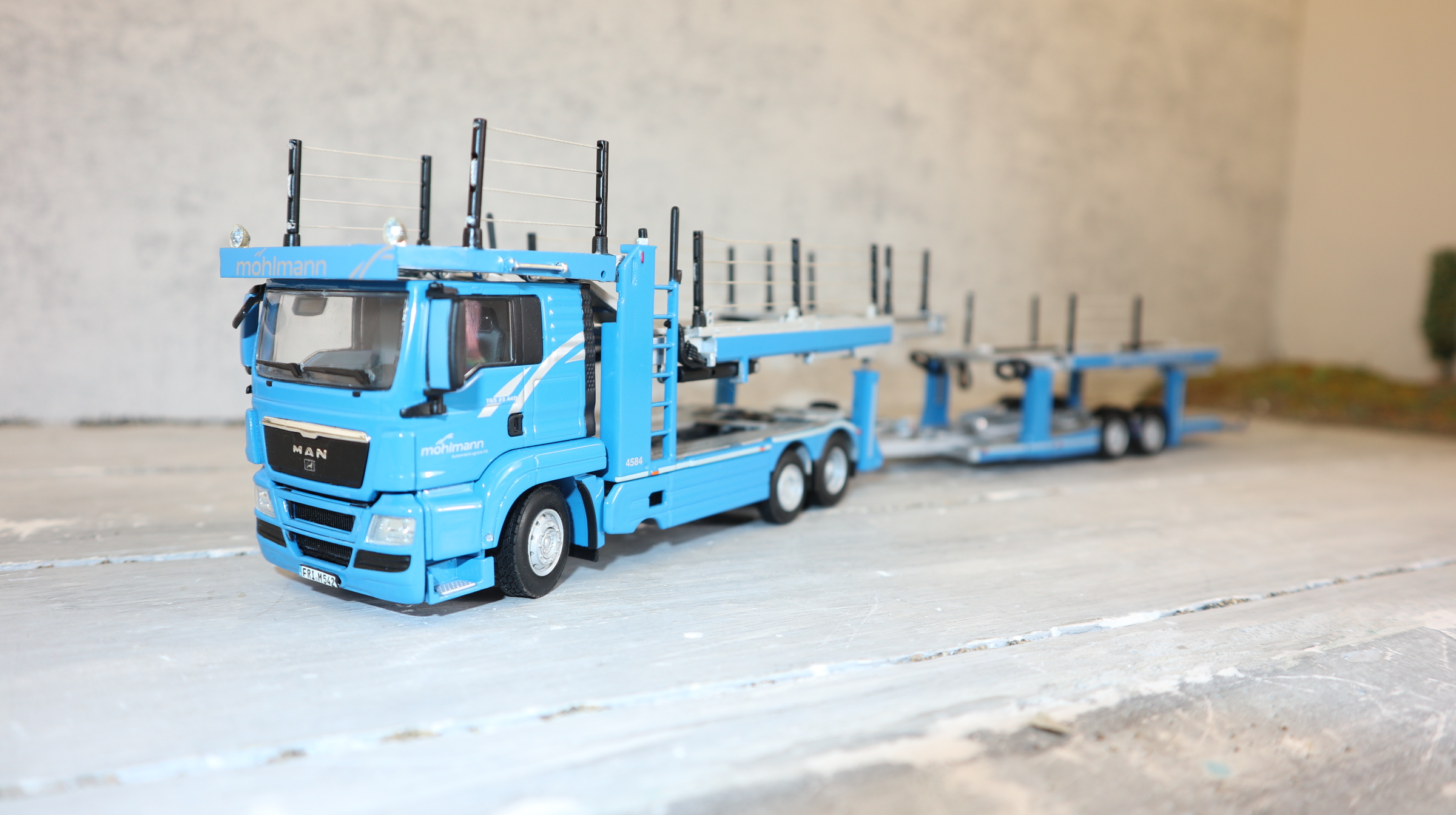 WSI 02-2248 in 1:50, MAN TGS PKW-Transporter MÖHLMANN , Sondermodell 150x,  NEU in OVP