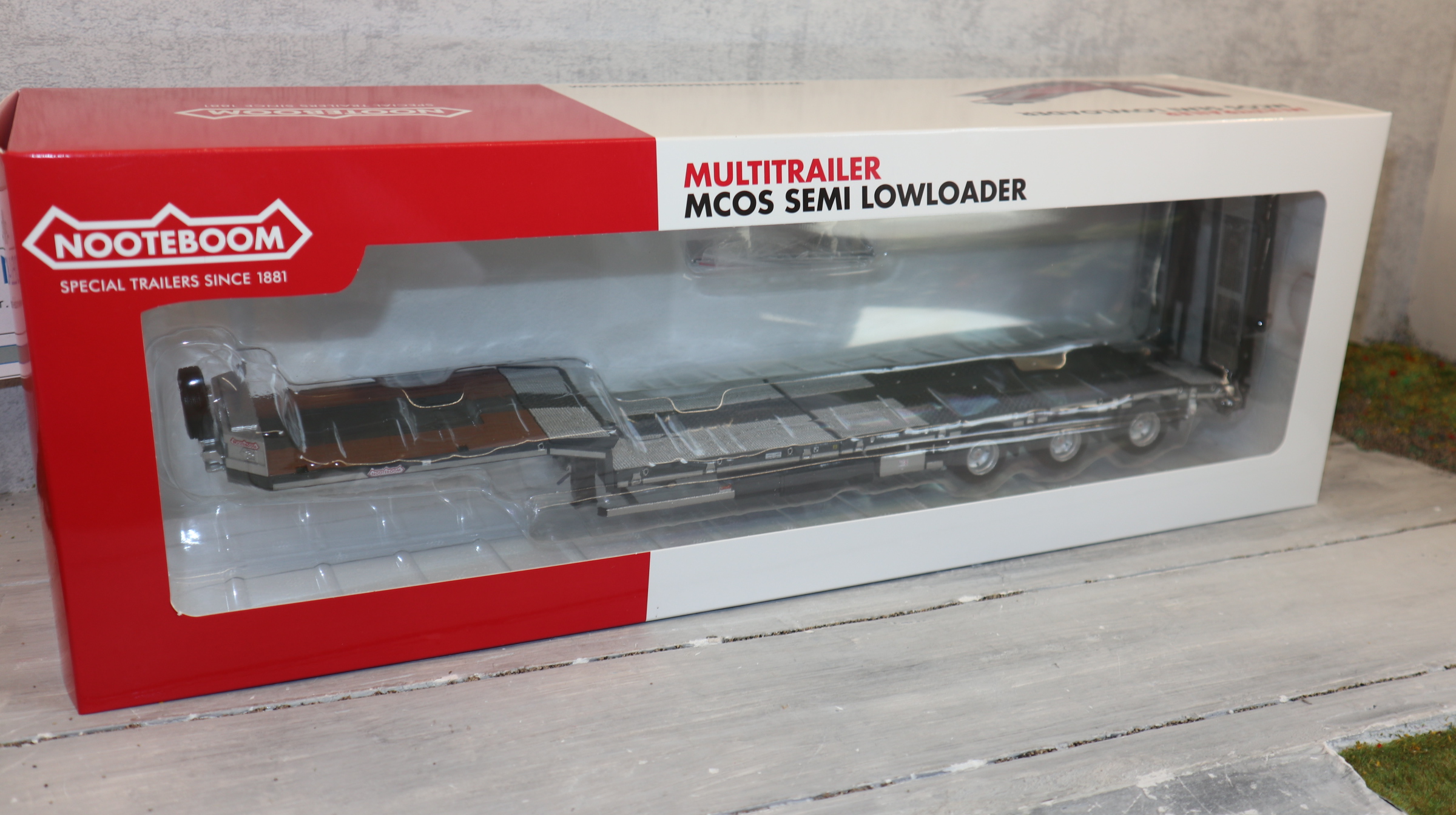 MarGe 1812-02 in 1:32 Nooteboom MCOS 48-03 Semi Tieflader Grau mit Metall-Auflagen in OVP