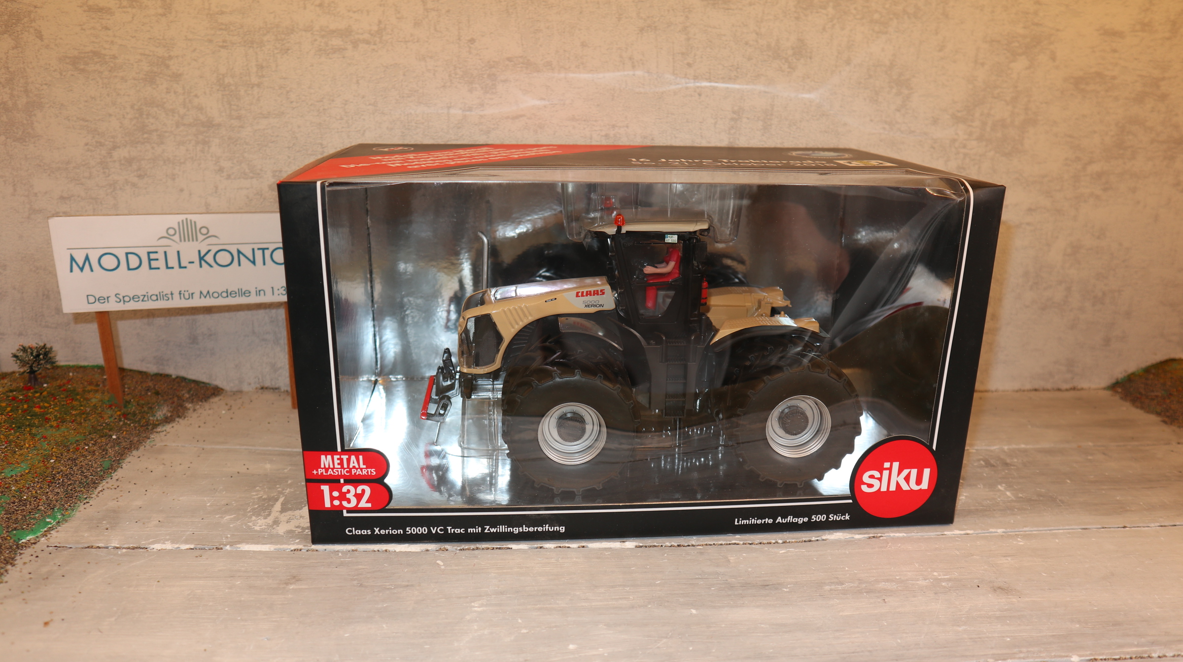 Siku 3271 in 1:32, Claas Xerion 5000 beige Zwilling Traktorado 2018  NEU in OVP