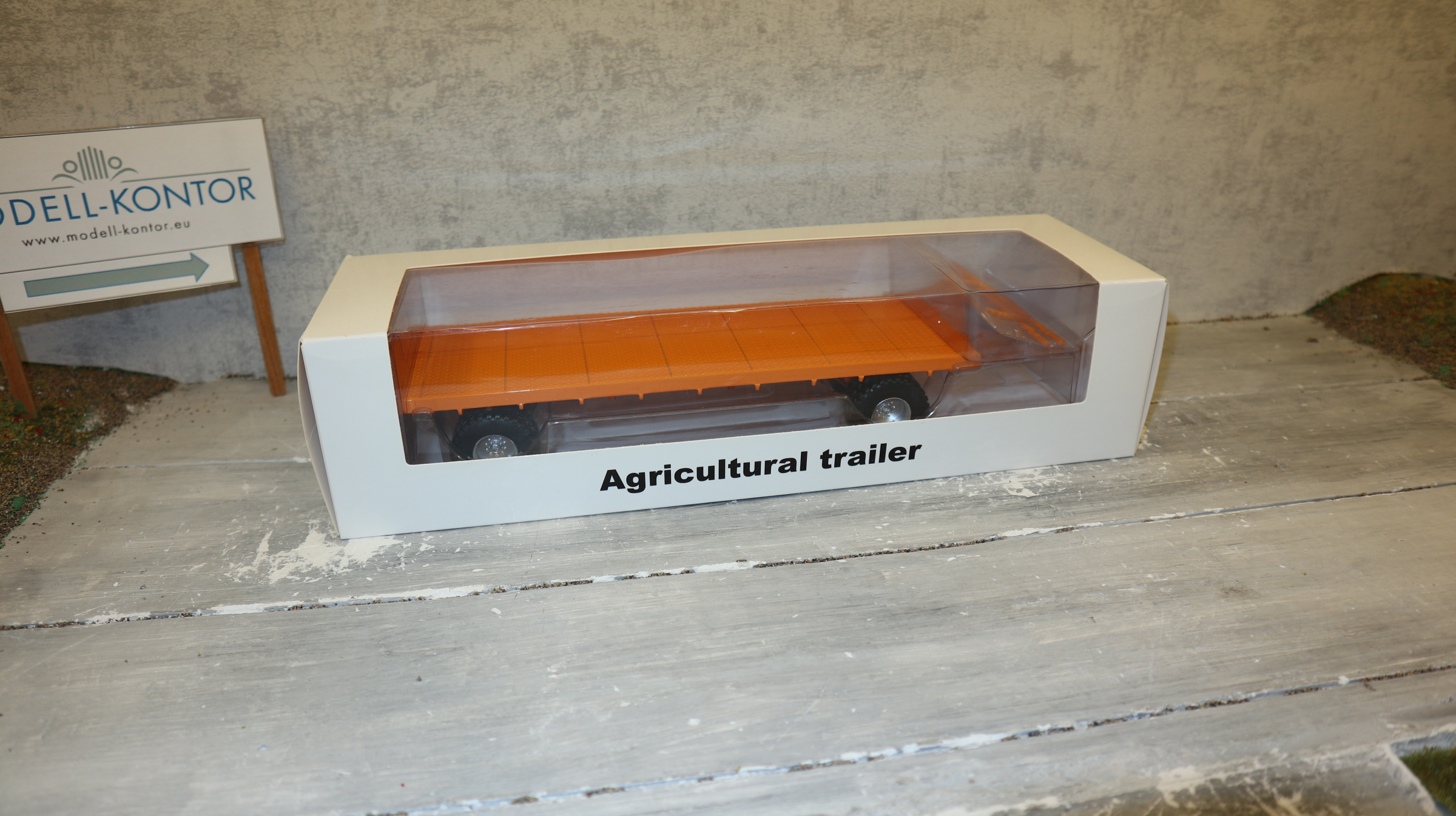 MarGe LEG 007 in 1:32, Agriculural Trailer in gelb, NEU in OVP