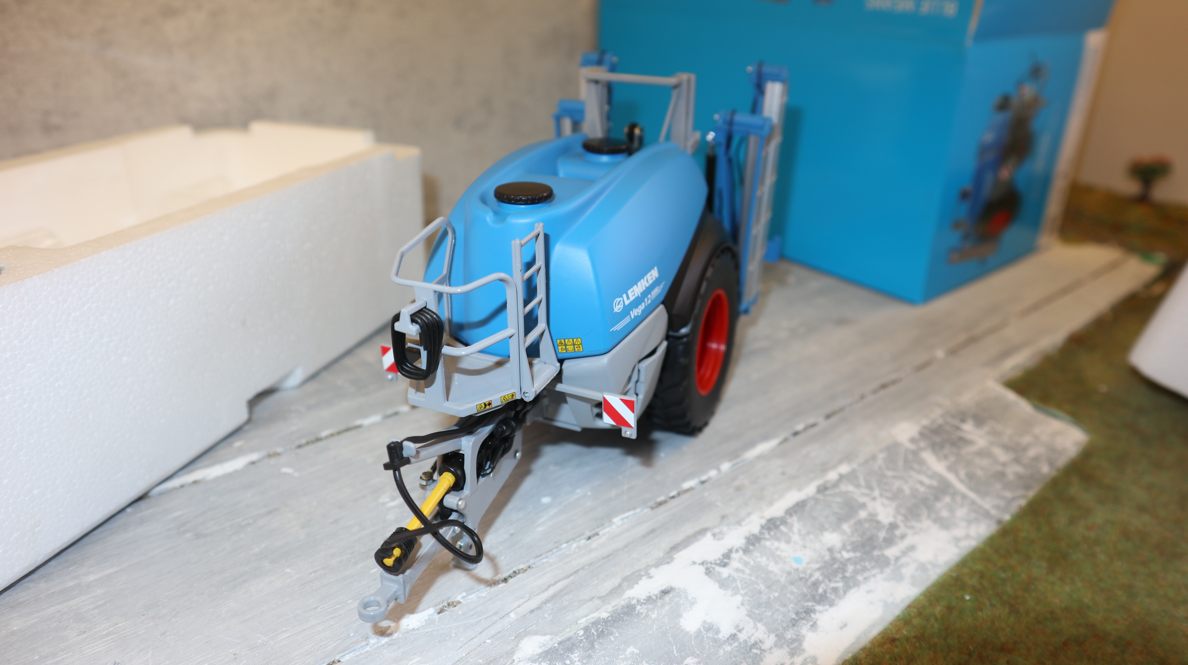 Wiking 0778820 in 1:32, LEMKEN Vega 12 im Händlerkarton, NEU in OVP