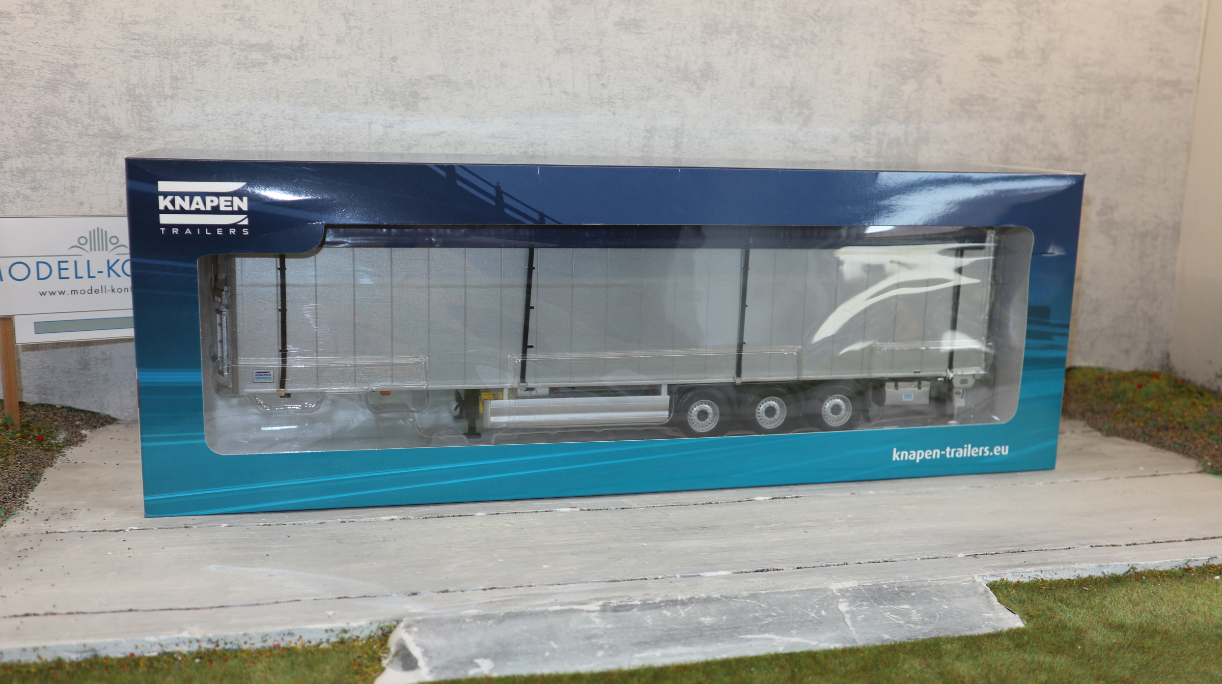 MarGe 2016-03 in 1:32 KNAPEN Schubboden mit blauer Plane, NEU in OVP