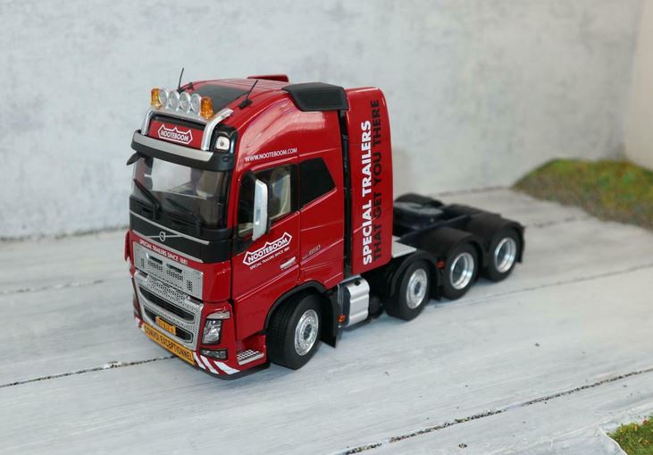 MarGe 1915-01 in 1:32, VOLVO FH 16 8x4, Sondermodell NOOTEBOOM in rot als SZM, NEU in OVP