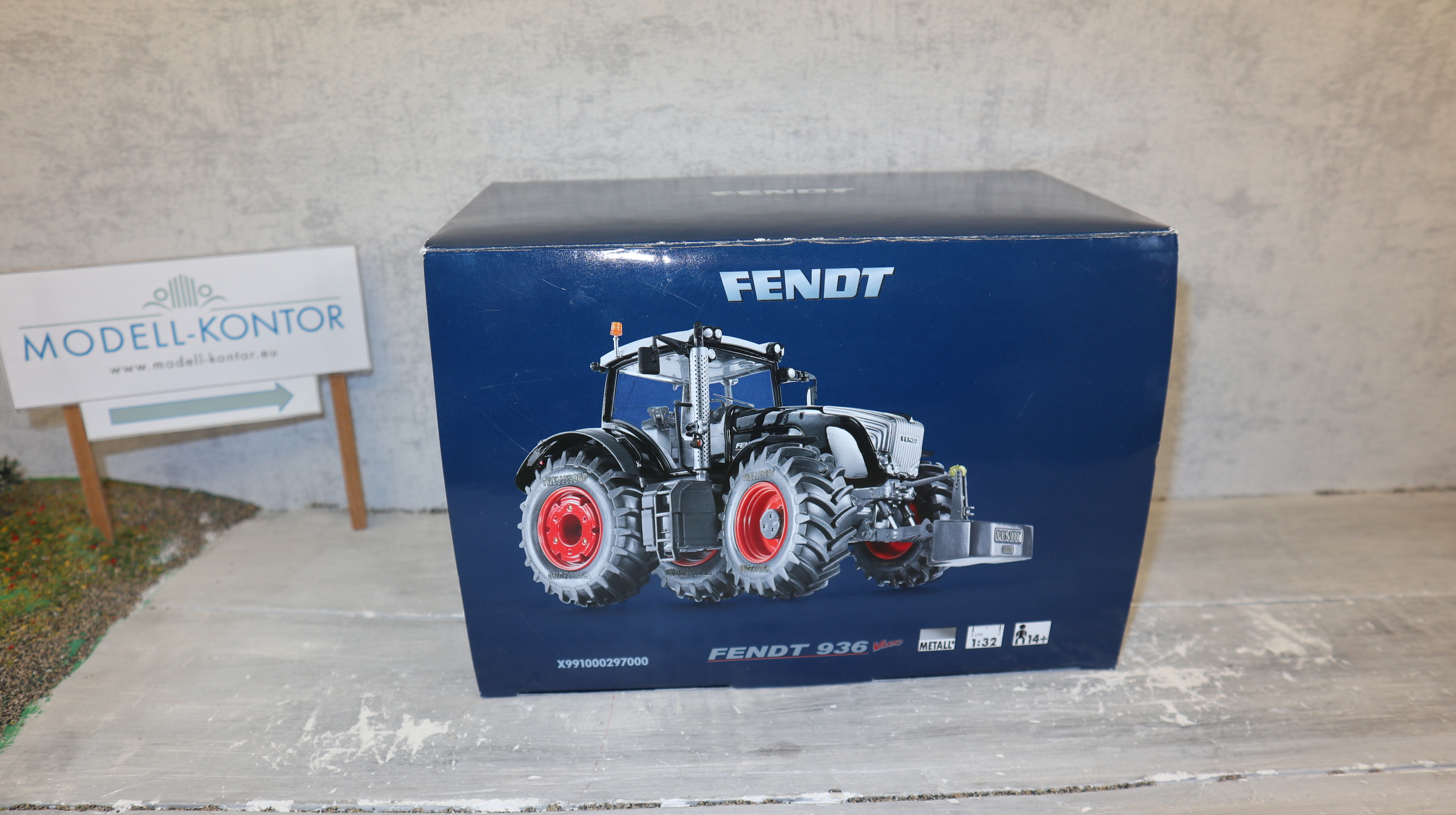 Wiking X991000297000 in 1:32, Fendt 936 in schwarz, Werbemodell direkt Fendt, NEU in OVP