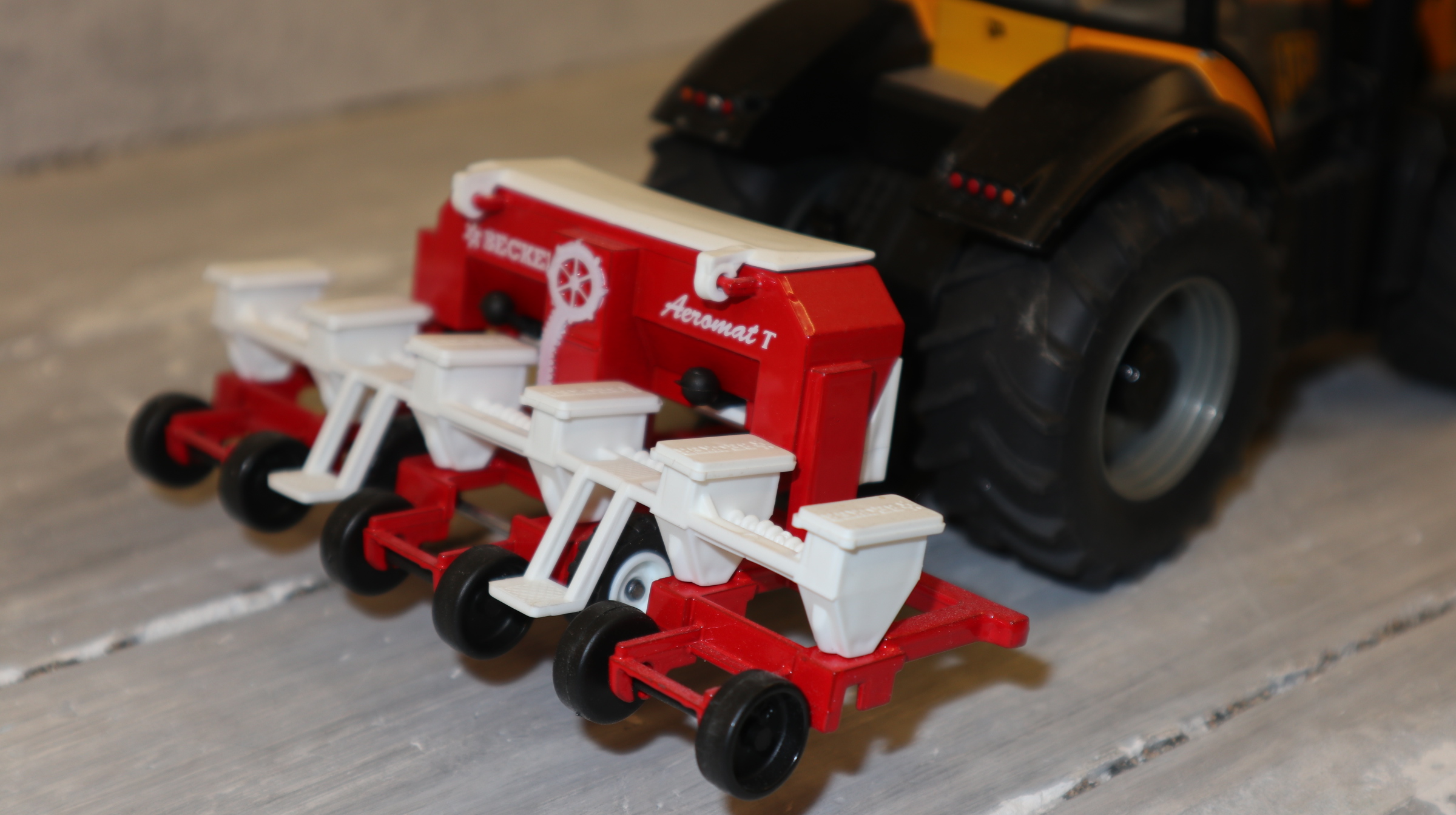 Siku 2260 in 1:32, Einzelkornsähmaschine , NEU in OVP
