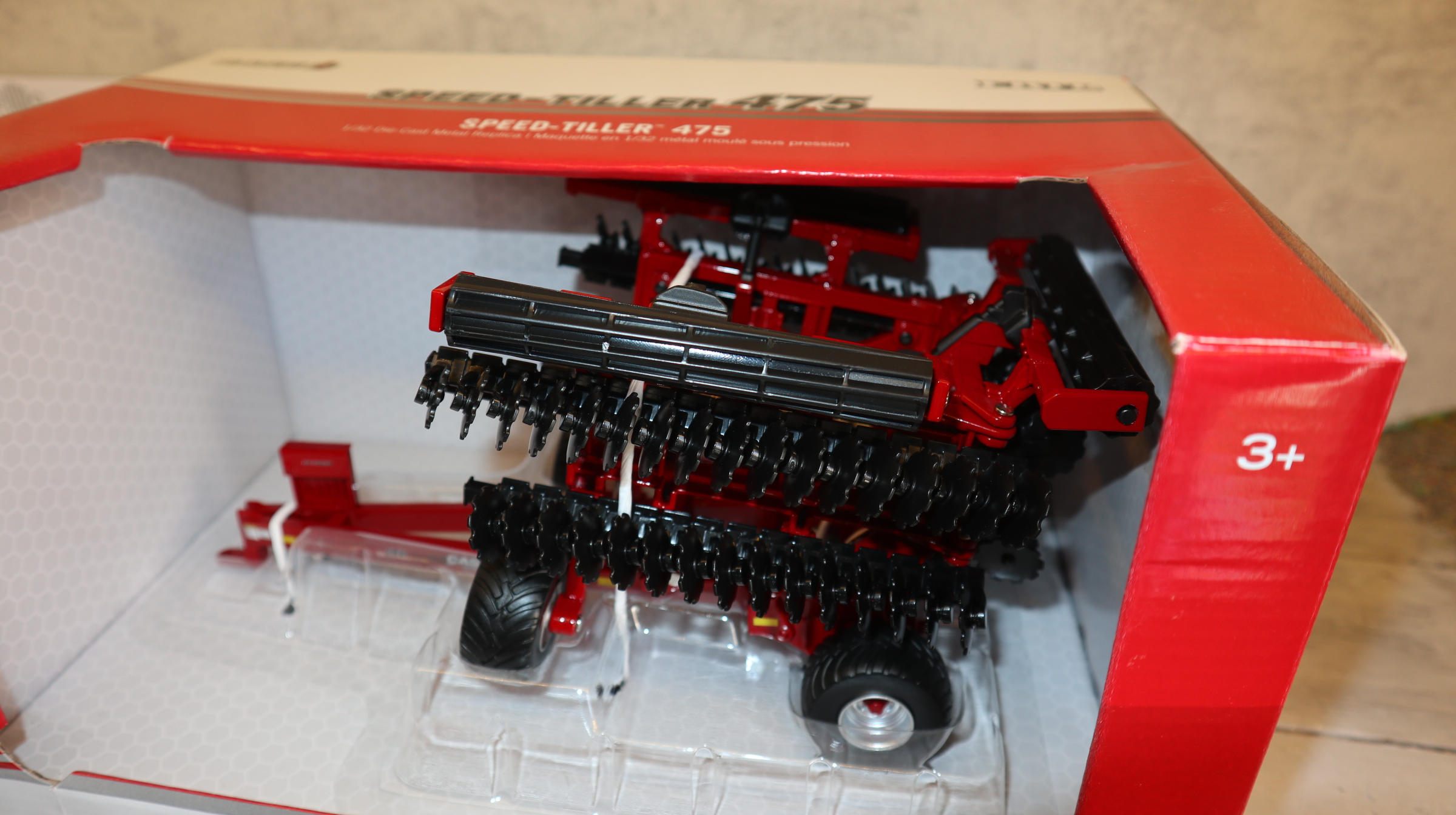 Ertl 44436 in 1:32,  CASE Speed Tiller 475 Scheibenegge, US-Modell, NEU in OVP