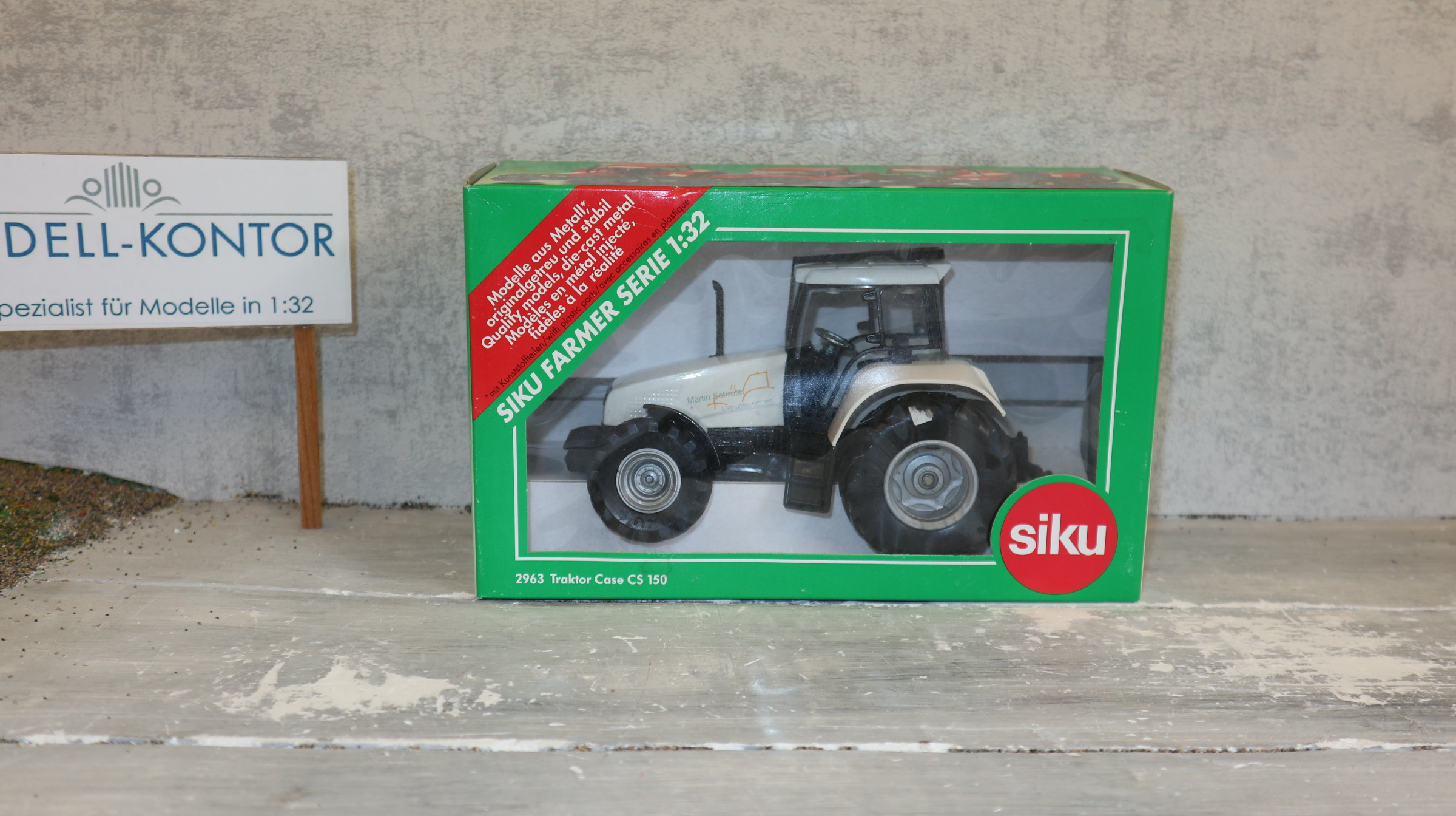 Siku 2963 in 1:32, CASE CS 150 weiß Martin Schröter, NEU in OVP