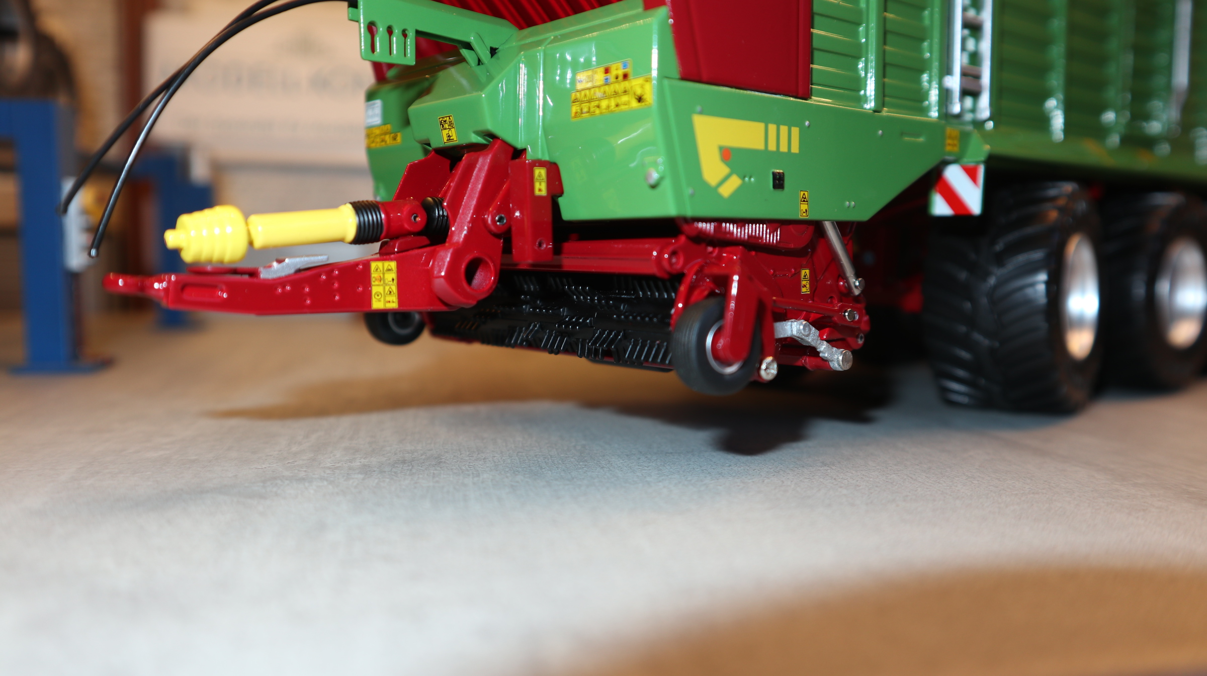 MarGe 2602 in 1:32, Strautmann Magnon 11-530 Silagewagen, NEU in OVP