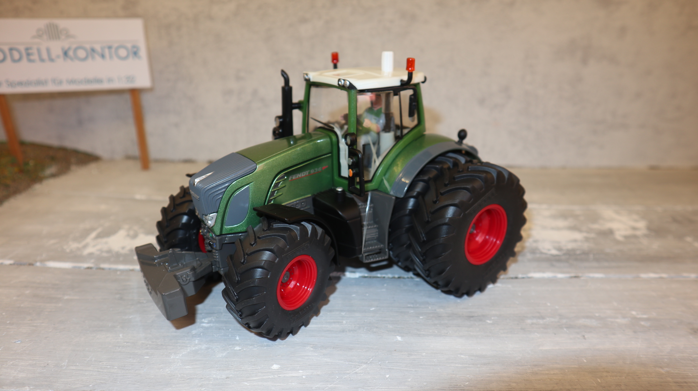 Siku 3258 in 1:32, Fendt 936 Zwilling HA, Sondermodell, NEU in OVP