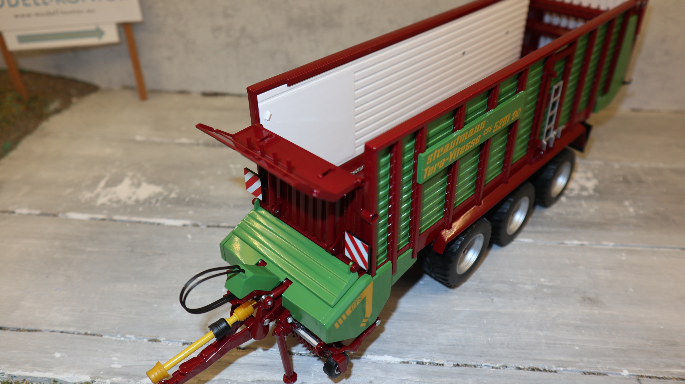 Wiking 077336 in 1:32, Strautmann Tera-Vitesse 5201, 1st-Edition Agritechnica 2013 NEU in OVP