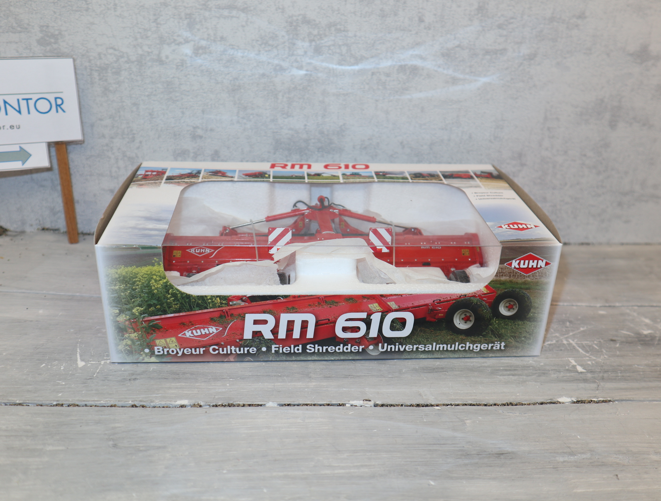 Replicagri 054 in 1:32 Kuhn RM610 Universalmulcher 6m, NEU in OVP