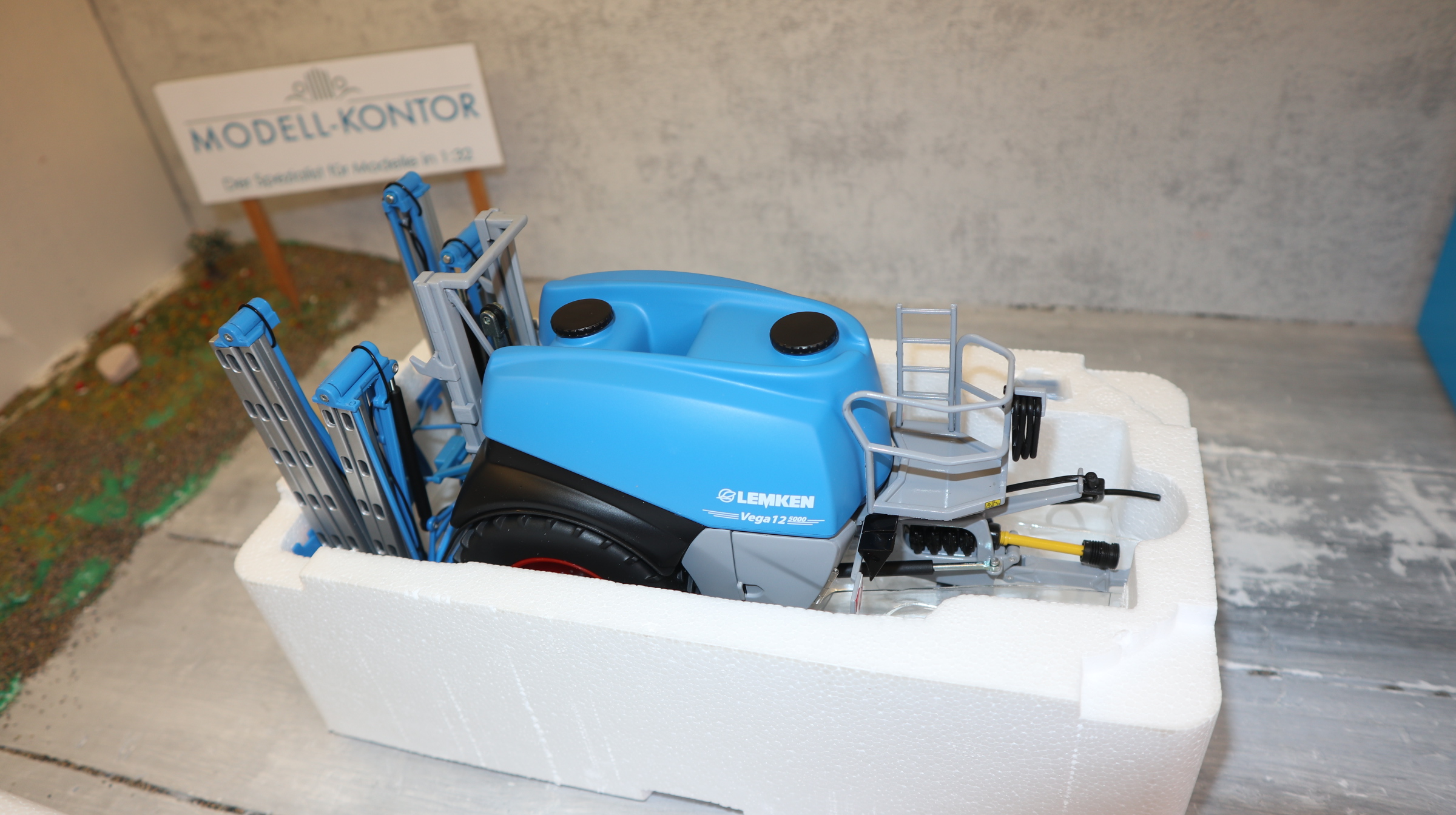 Wiking 0778820 in 1:32, LEMKEN Vega 12 im Händlerkarton, NEU in OVP