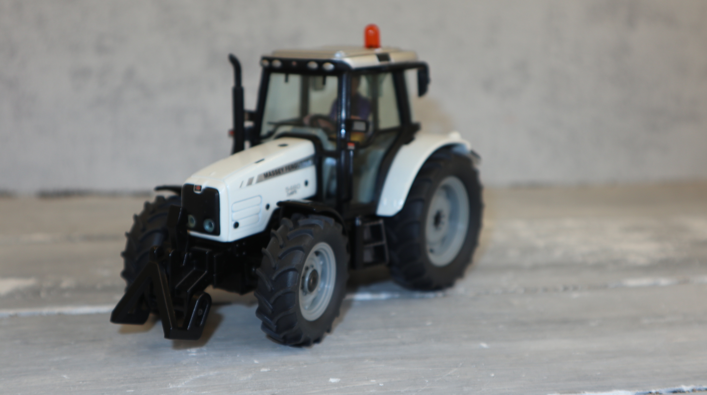 Siku 3051 in 1:32, Massey Ferguson 5460 SSC 2009,  NEU in OVP