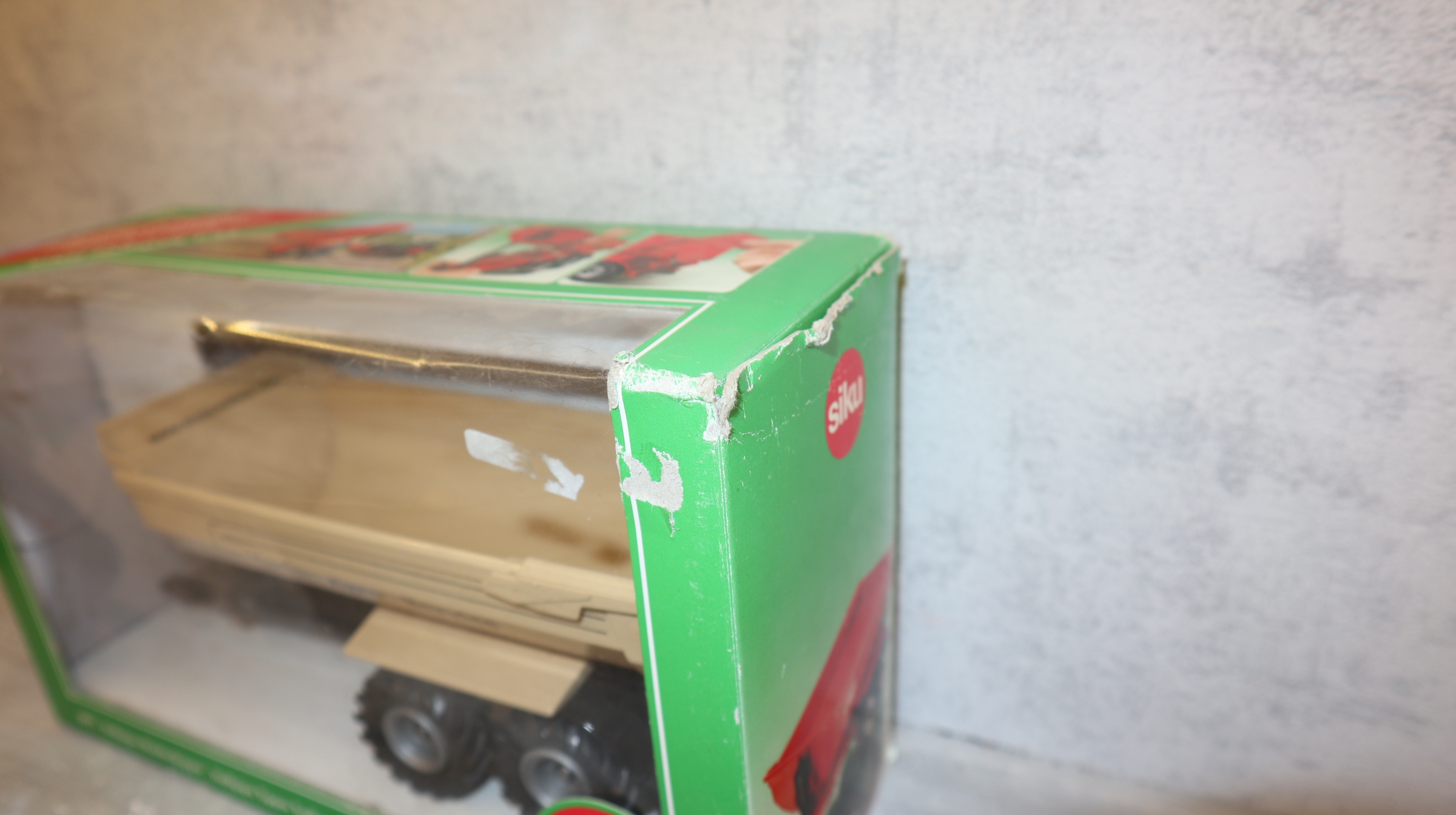 Siku 2871 in 1:32, Krampe Halfpipe STOTZ beige NEU in OVP