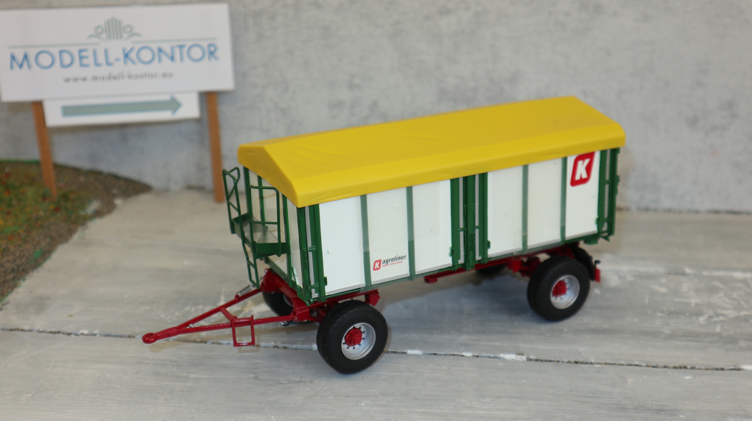 WIKING 077866 in 1:32,  Kröger Agroliner HKD 302 grün-weiß, NEU in OVP