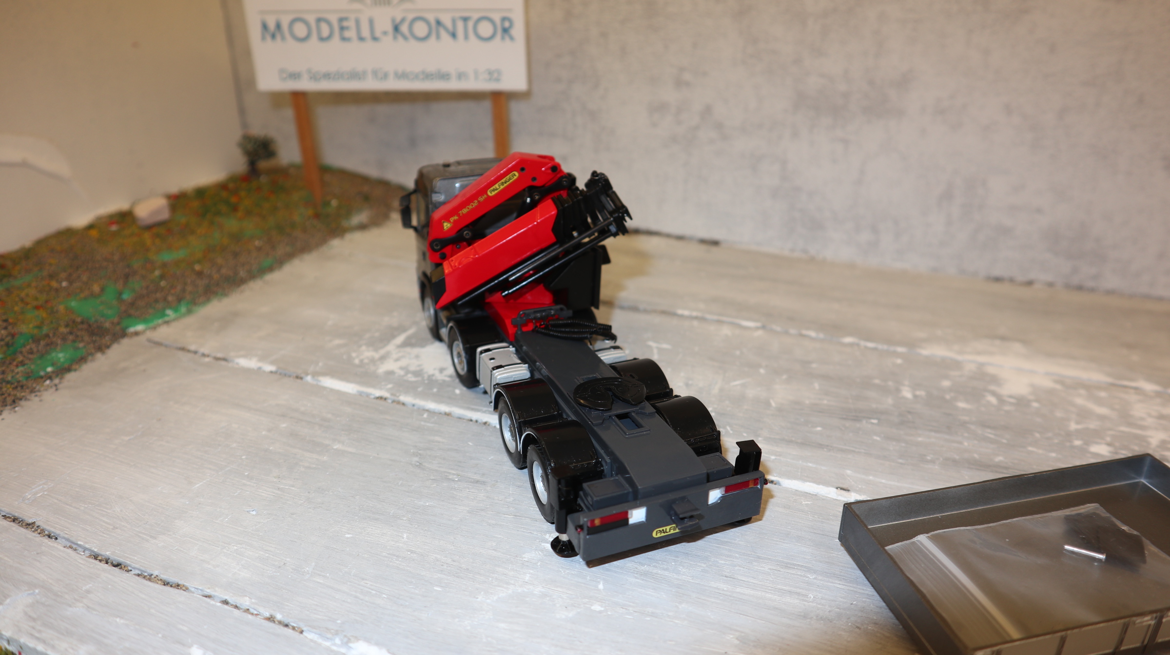 WSI 02-2576 in 1:50, SCANIA G 8x4 mit Palfinger PK 78002,  NEU in OVP