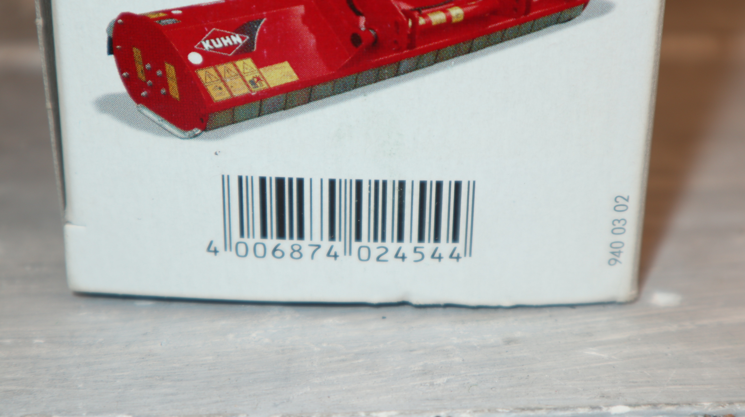 Siku 2454 in 1:32, KUHN BPR 280 Mulcher Werbemodell NEU in OVP