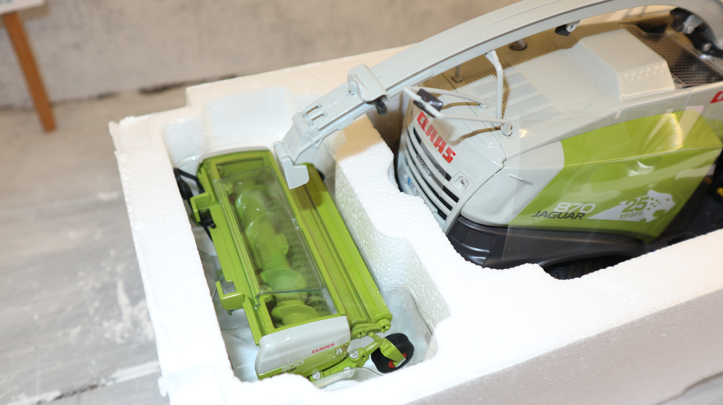 Wiking 01706680 in 1:32, Claas Jaguar 870 "25 Years Jaguar", NEU in OVP