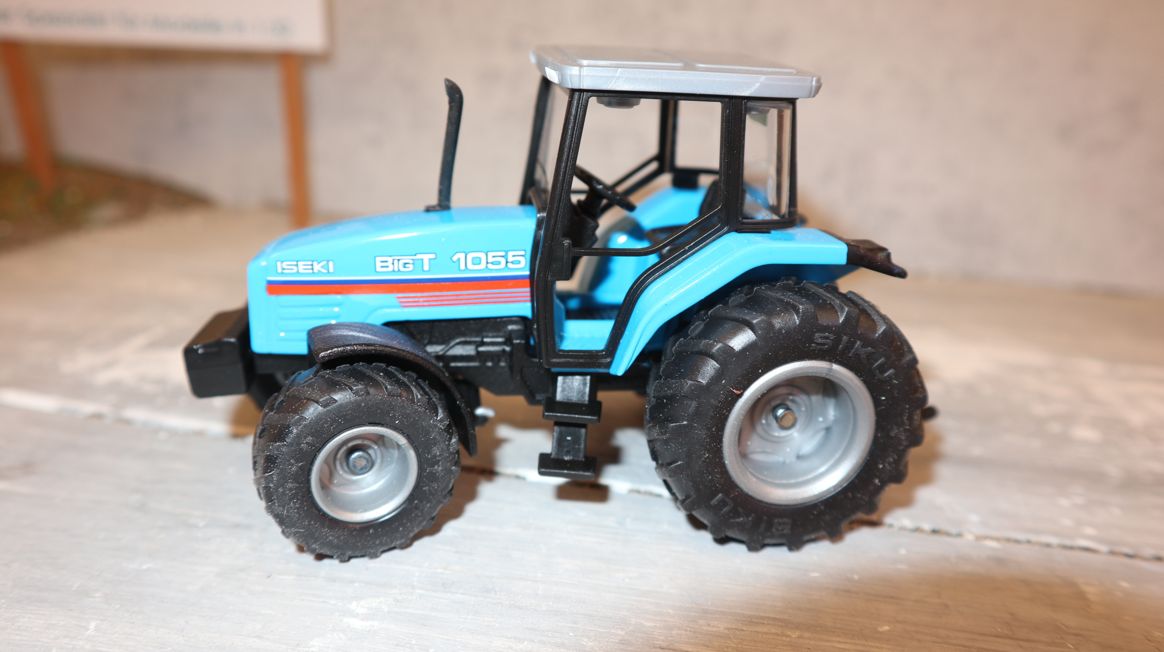 Siku 2654 in 1:32, ISEKI BigT 1055, Sondermodell Weise, NEU in OVP