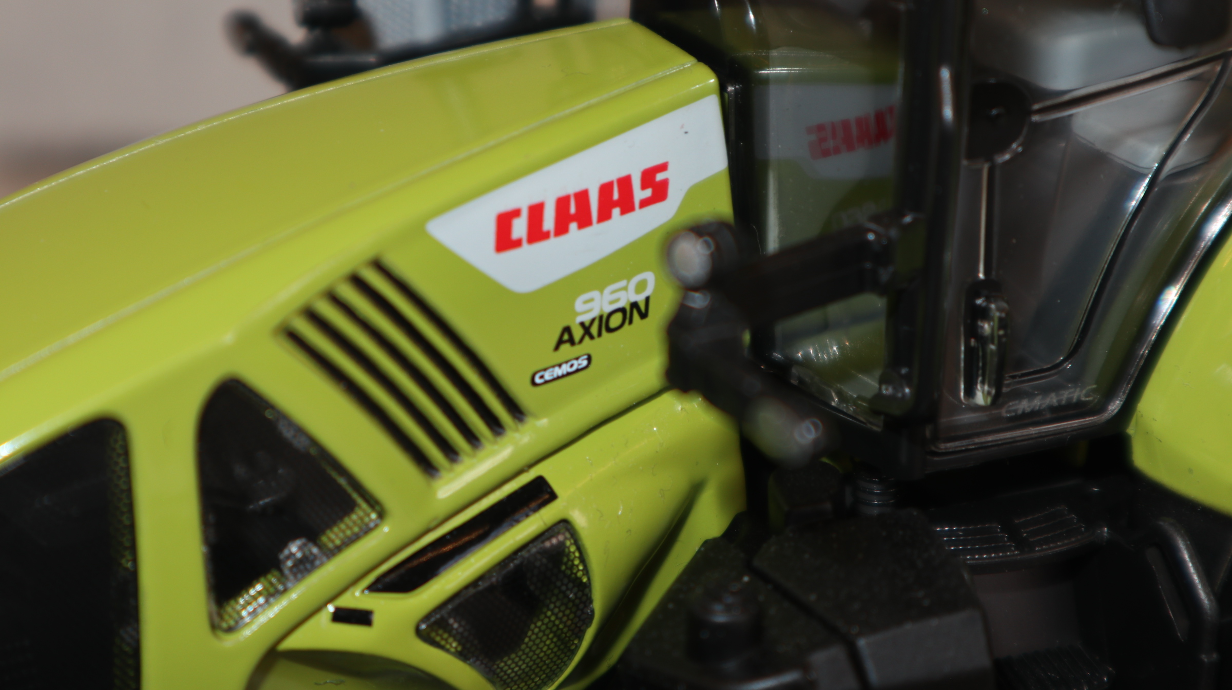 Wiking 02572990 in 1:32,  Claas Axion 960 Facelift 2021, NEU in OVP