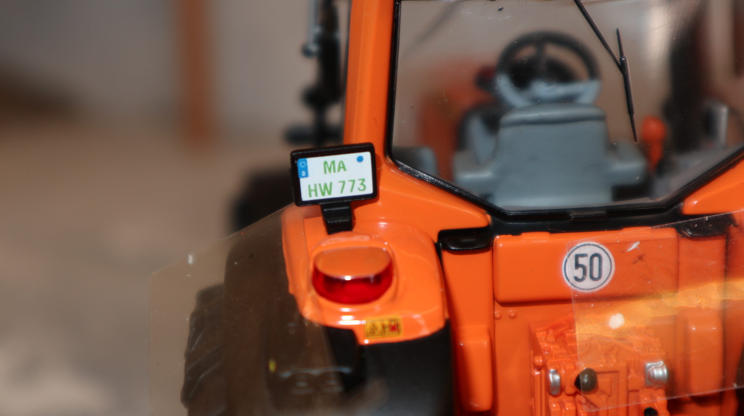 WIKING 077304 in 1:32, John Deere 6930 Kommunal , NEU in OVP