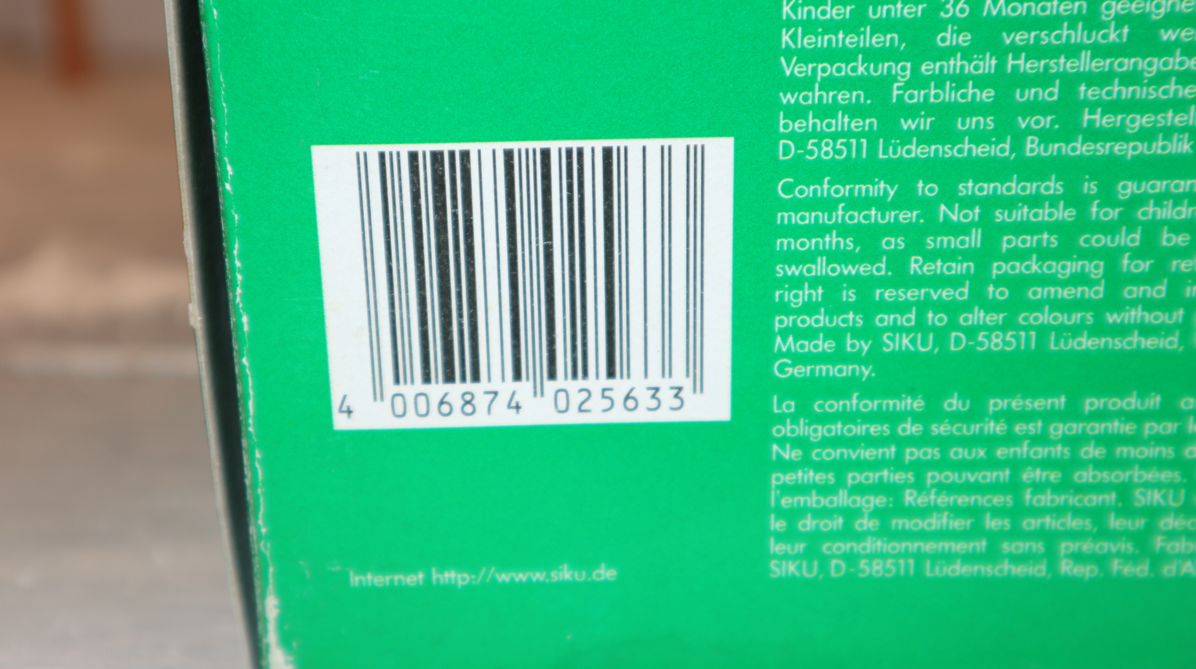 Siku 2563 in 1:32, Feldspritze PRONTO Bayer, Sondermodell  NEU in OVP