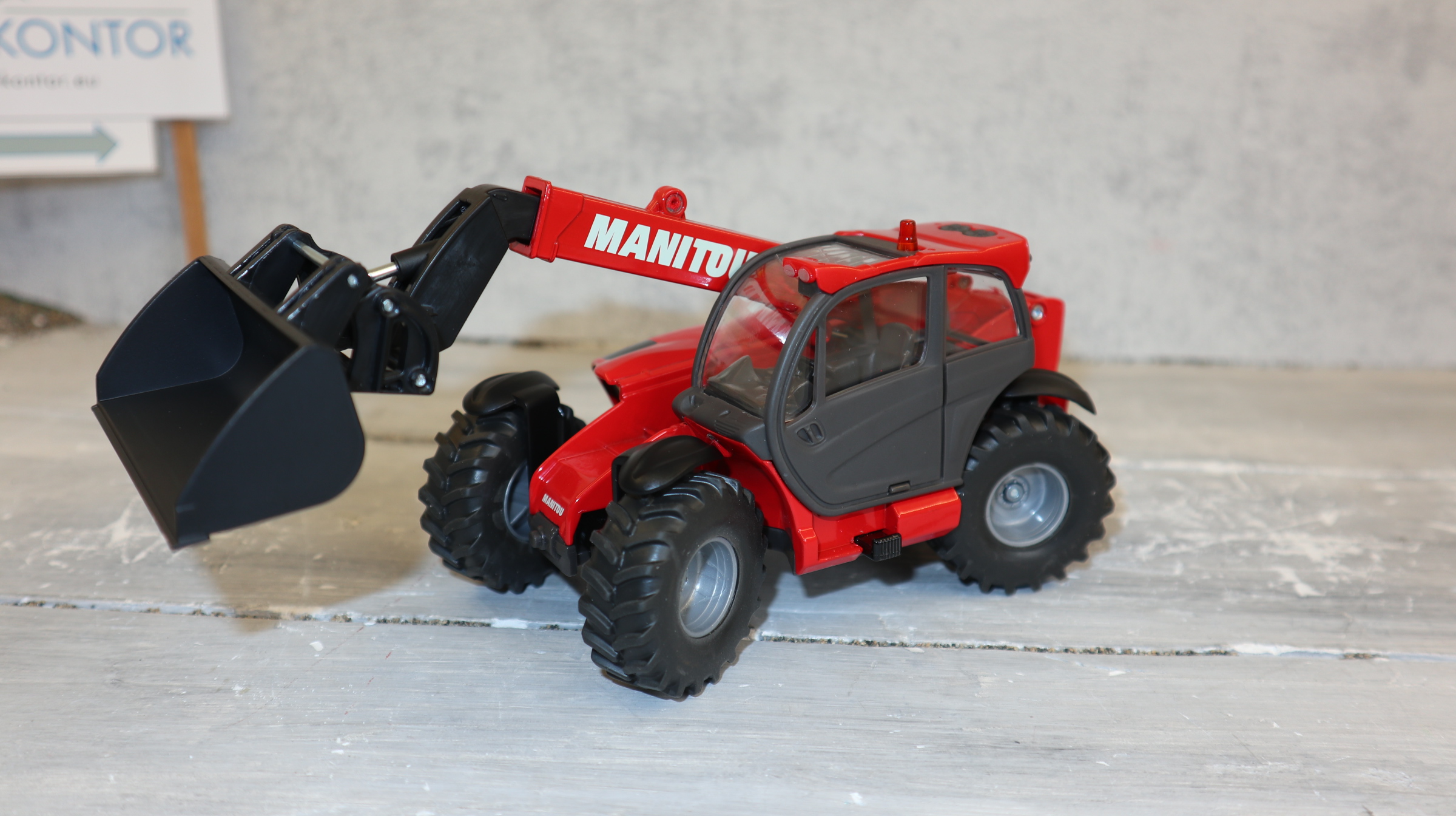 Siku 3067 in 1:32, Manitou MLT 840 Teleskoplader,  NEU in OVP
