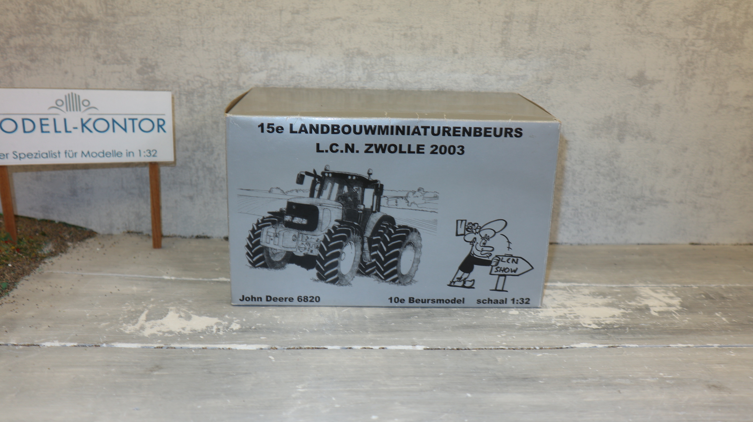 Siku 3652 in 1:32, John Deere 6820 mit Zwillingsreifen, LCN 2003, NEU in OVP