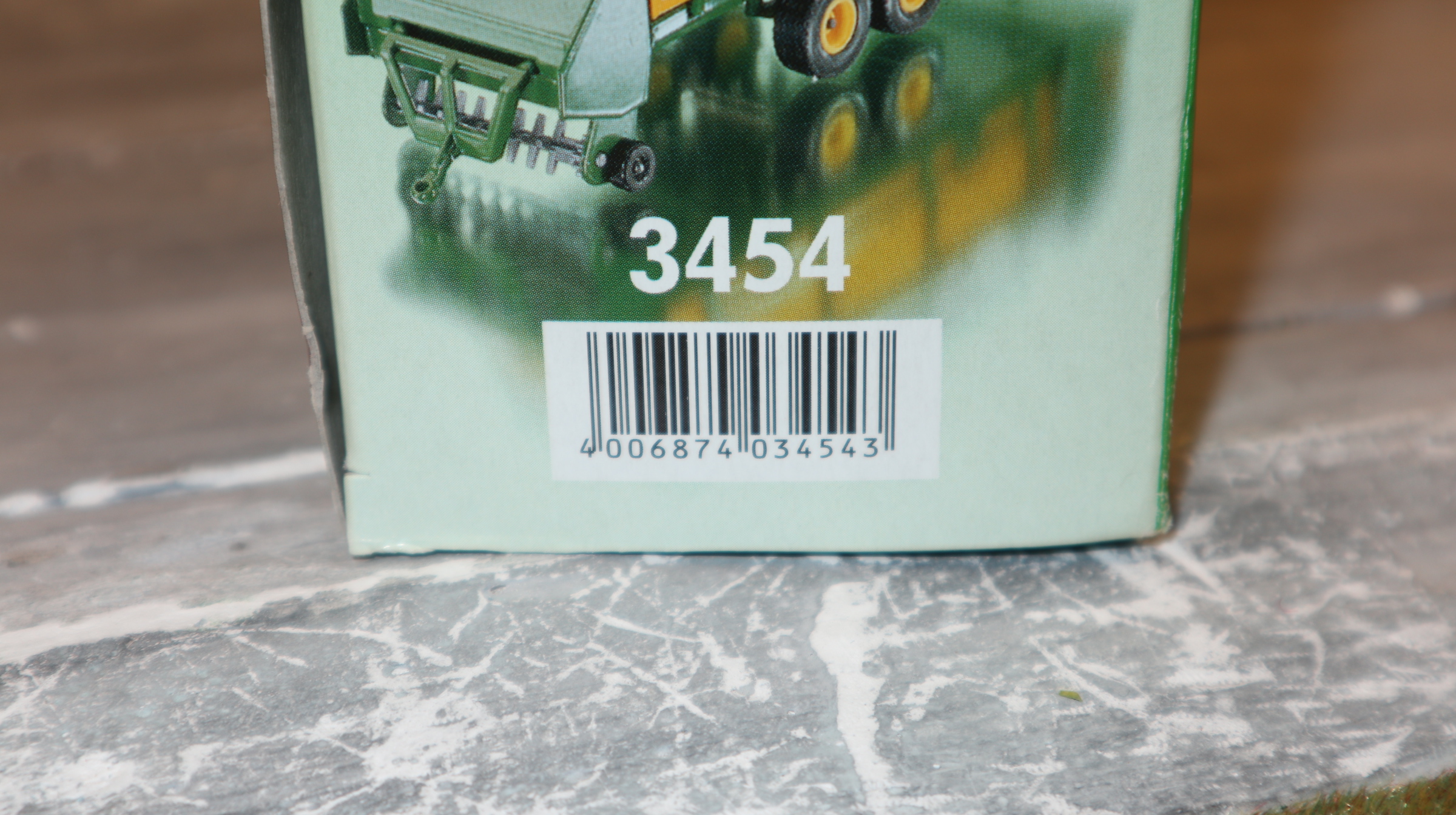 Siku 3454 in 1:32, Heuladewagen in John Deere-Farben, NEU in OVP