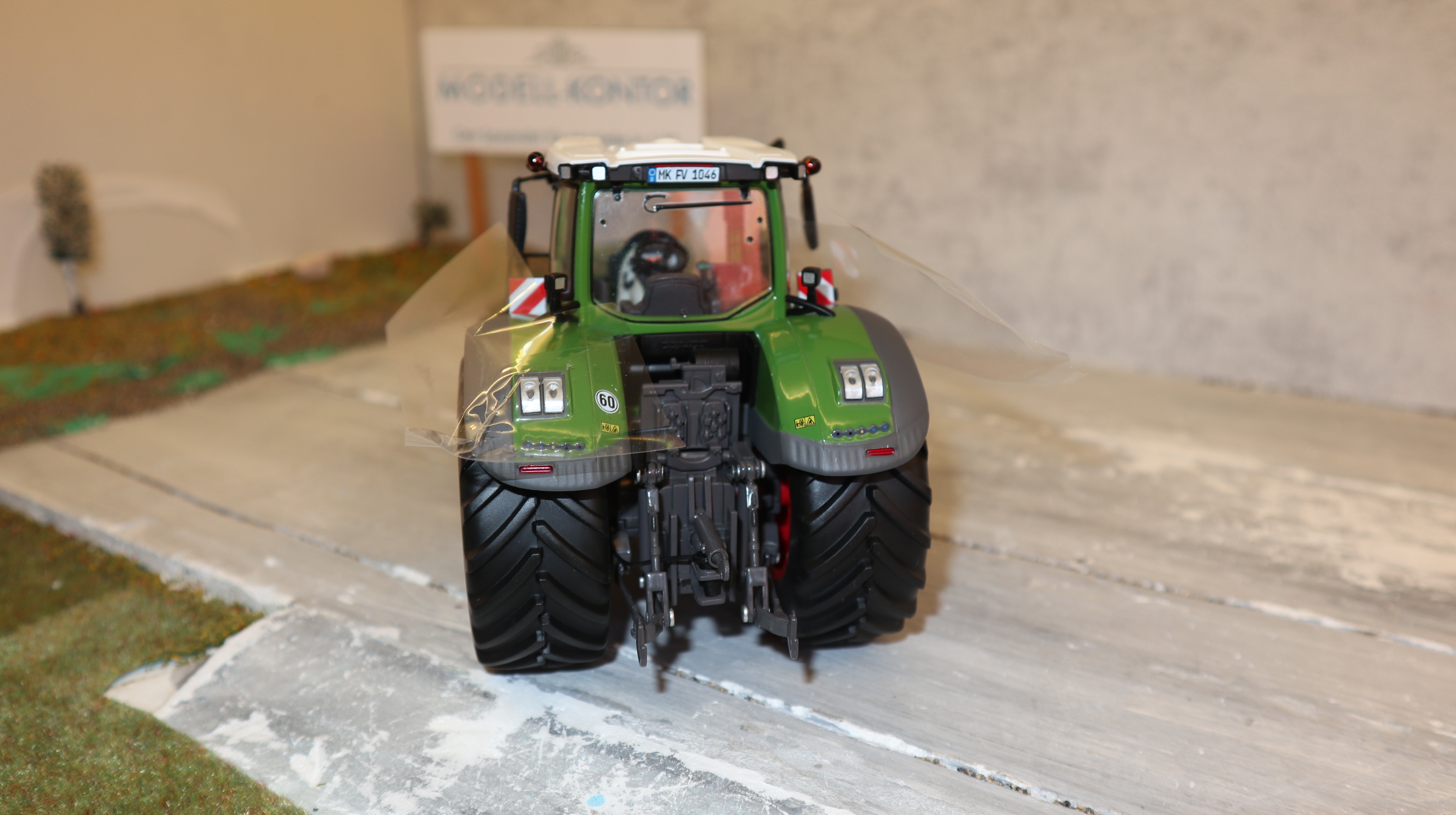 WIKING 077856 in 1:32, Fendt 1046 CHROM, NEU in OVP