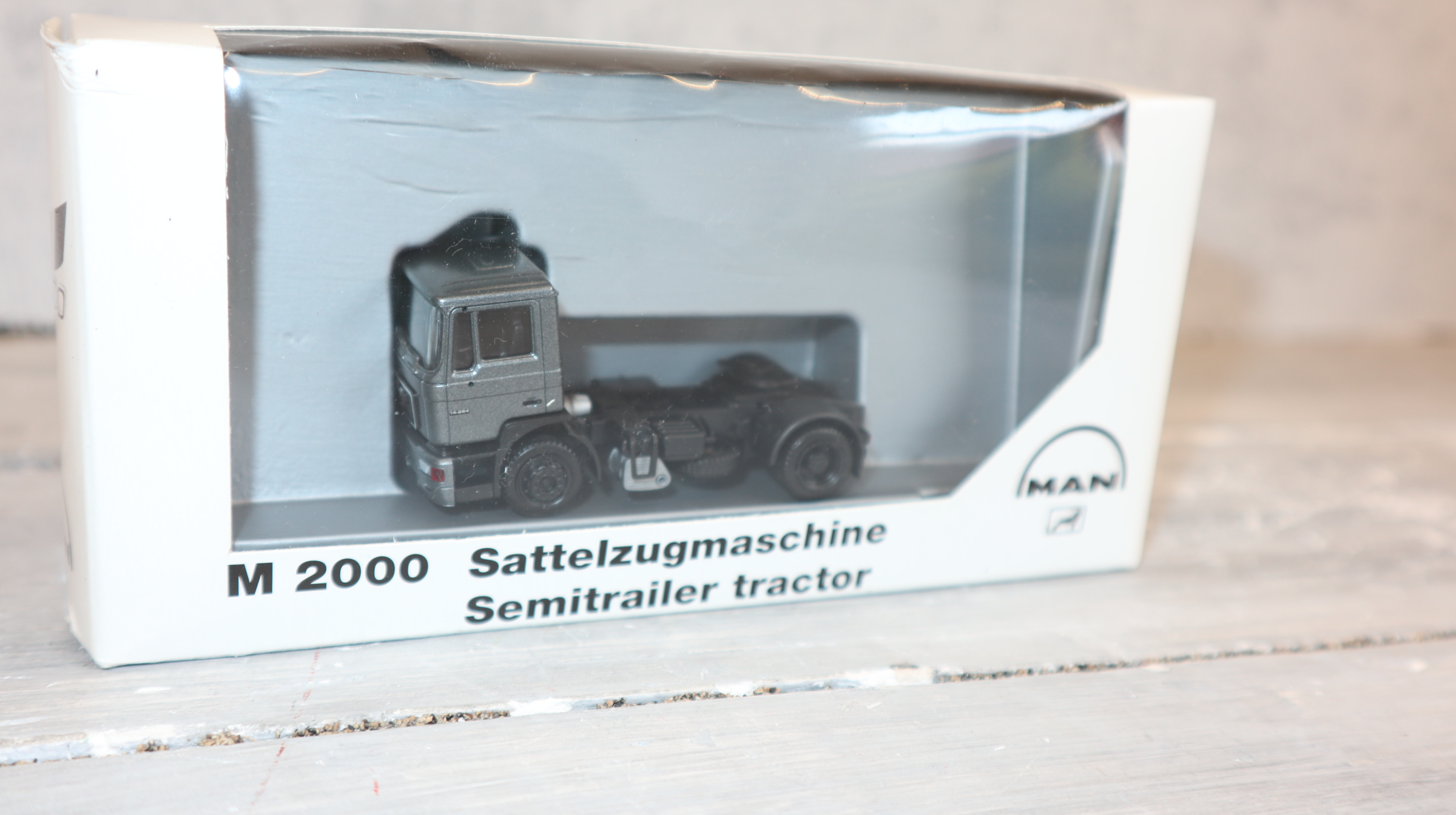 HERPA  in 1:87 , Sondermodell MAN M2000 SZM grau, 09.38069-0119, NEU in OVP