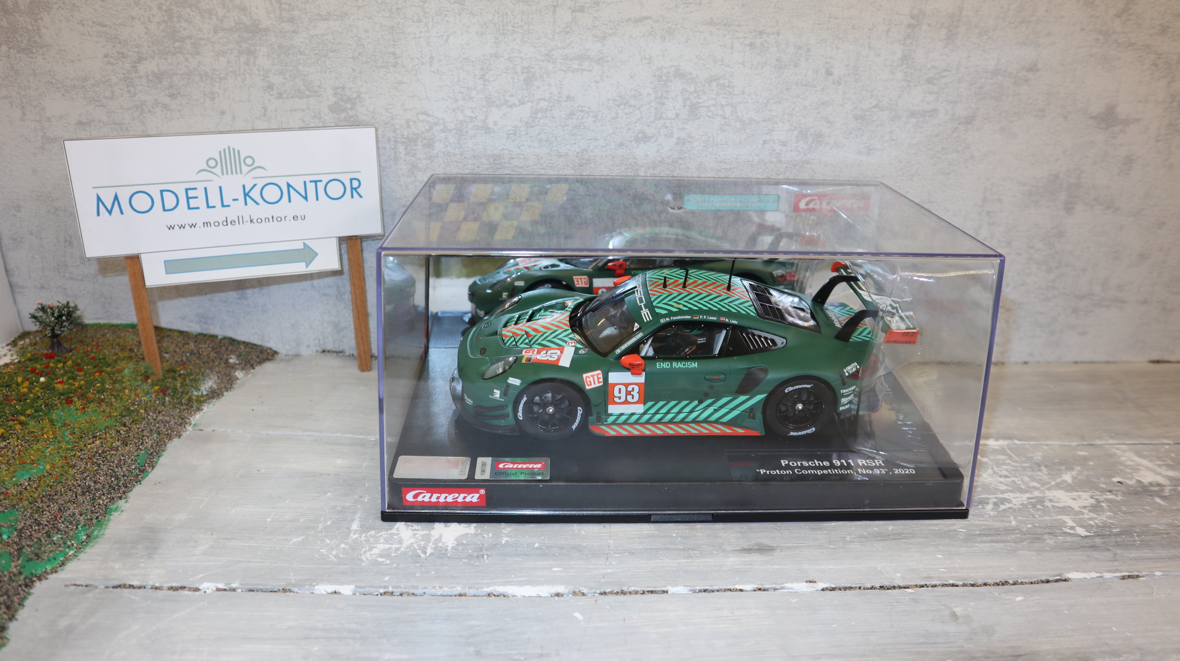 Carrera Digital 124 23950 in 1:24, Porsche 911 GT3 RSR "Proton Competition No. 93", versiegelt, NEU in OVP