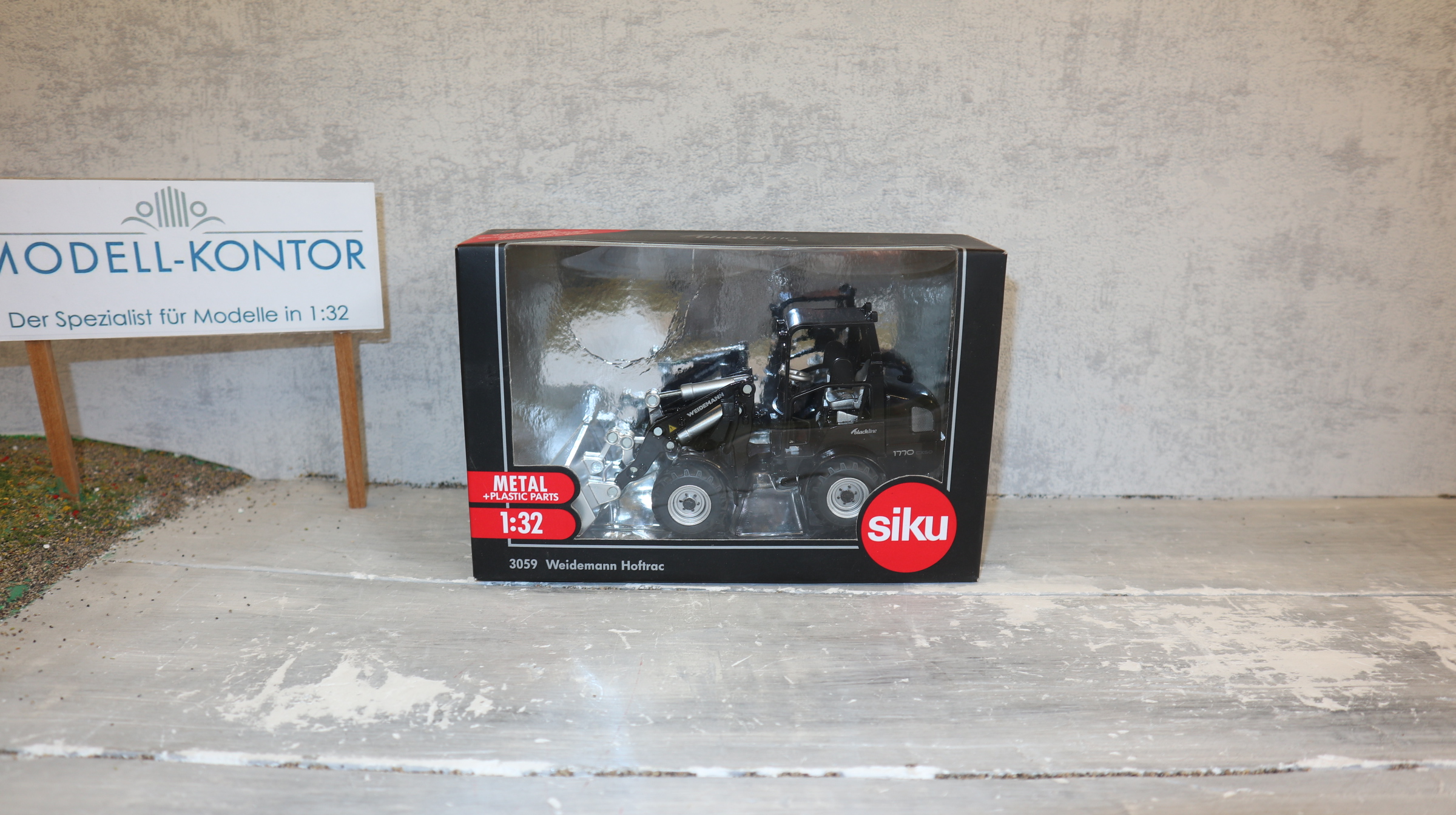 Siku 3059 in 1:32, Weidemann Hoftrac 1770 Blackline, NEU in OVP