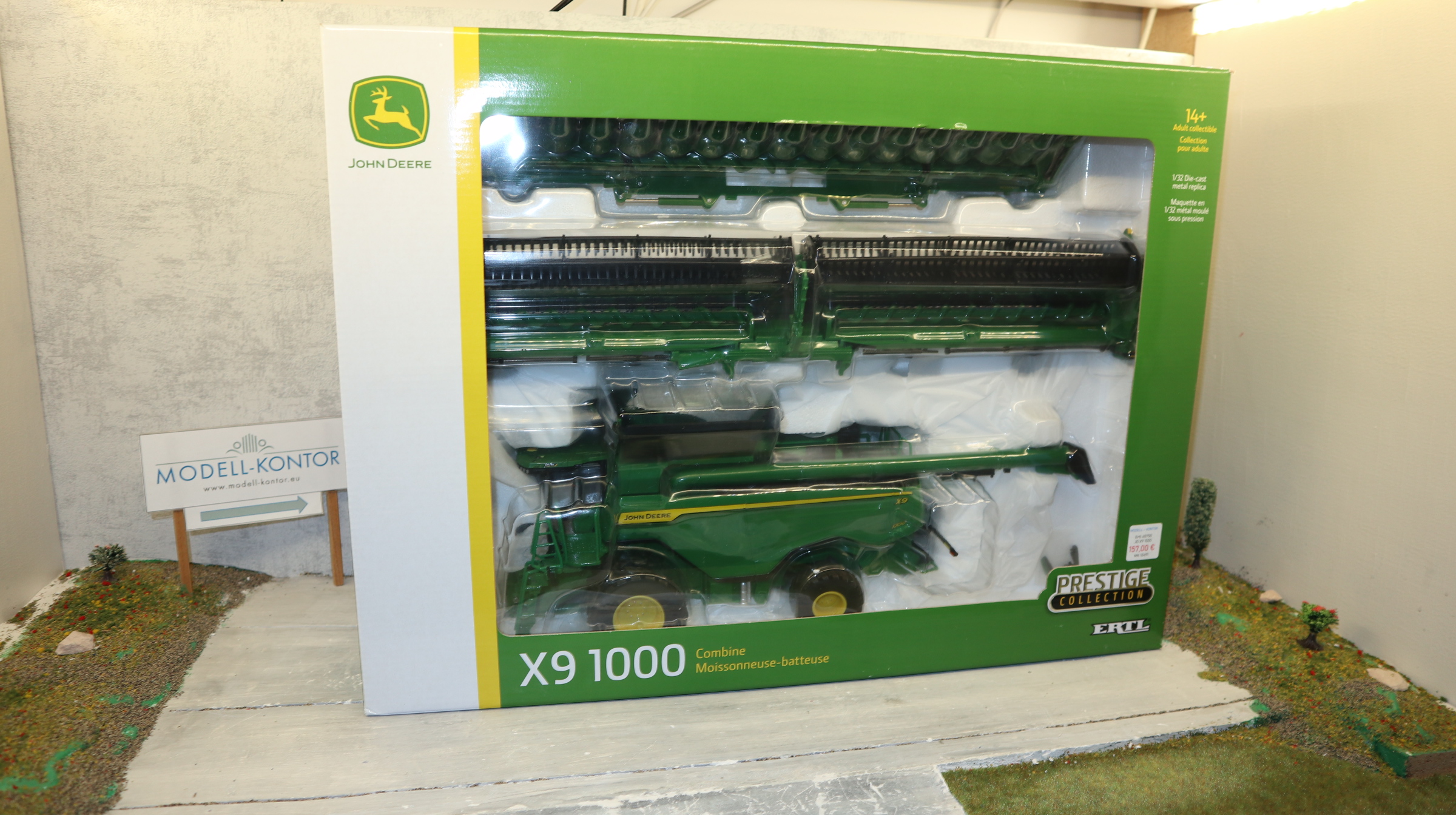 Britains Ertl 45750 in 1:32, John Deere X9 1000 Mähdrescher Zwillingsreifen  mit beiden Vorsätzen,   NEU in OVP