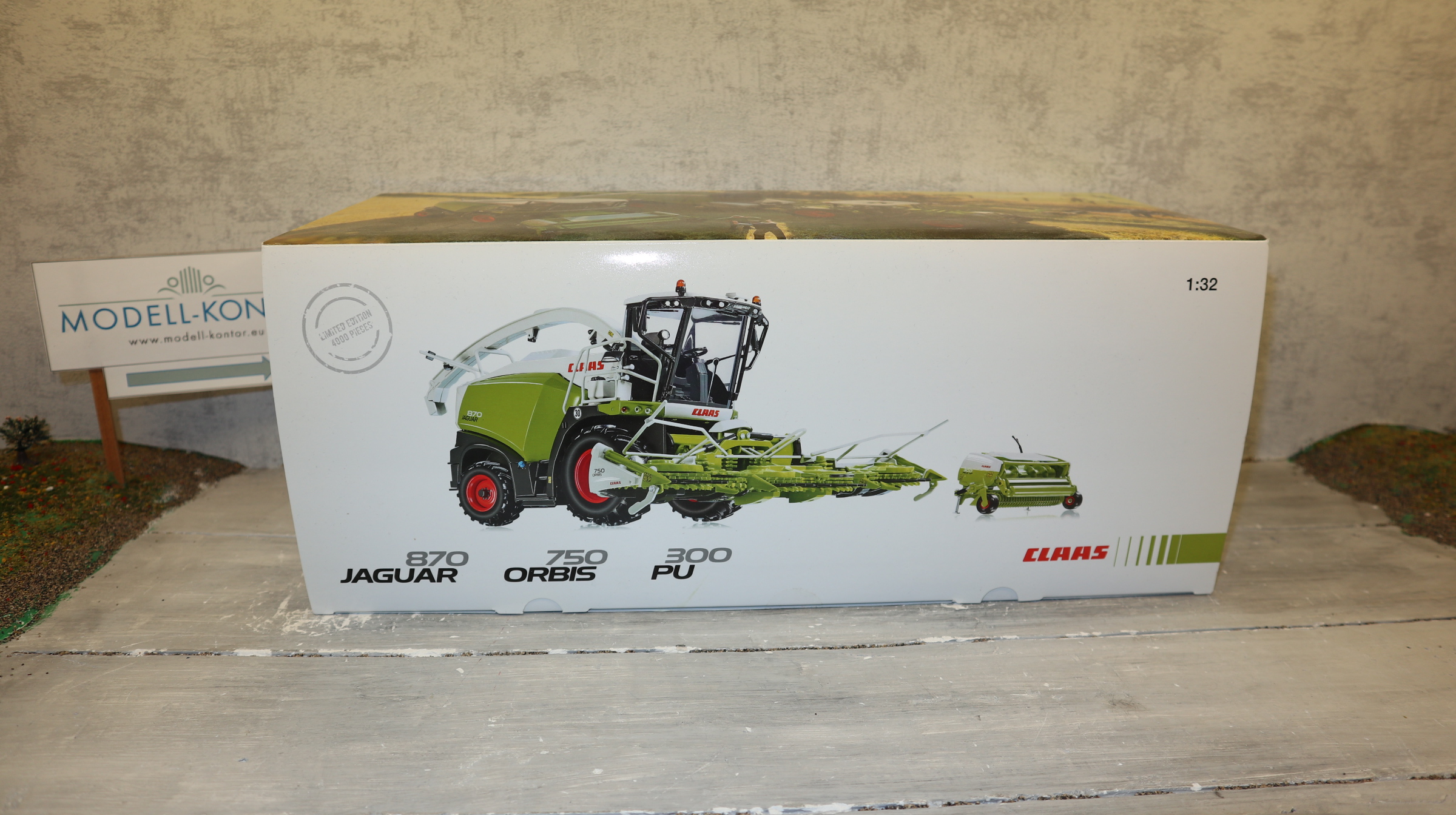 Wiking 01706590 in 1:32, Claas Jaguar 870 mit beiden Vorsätzen, NEU in OVP