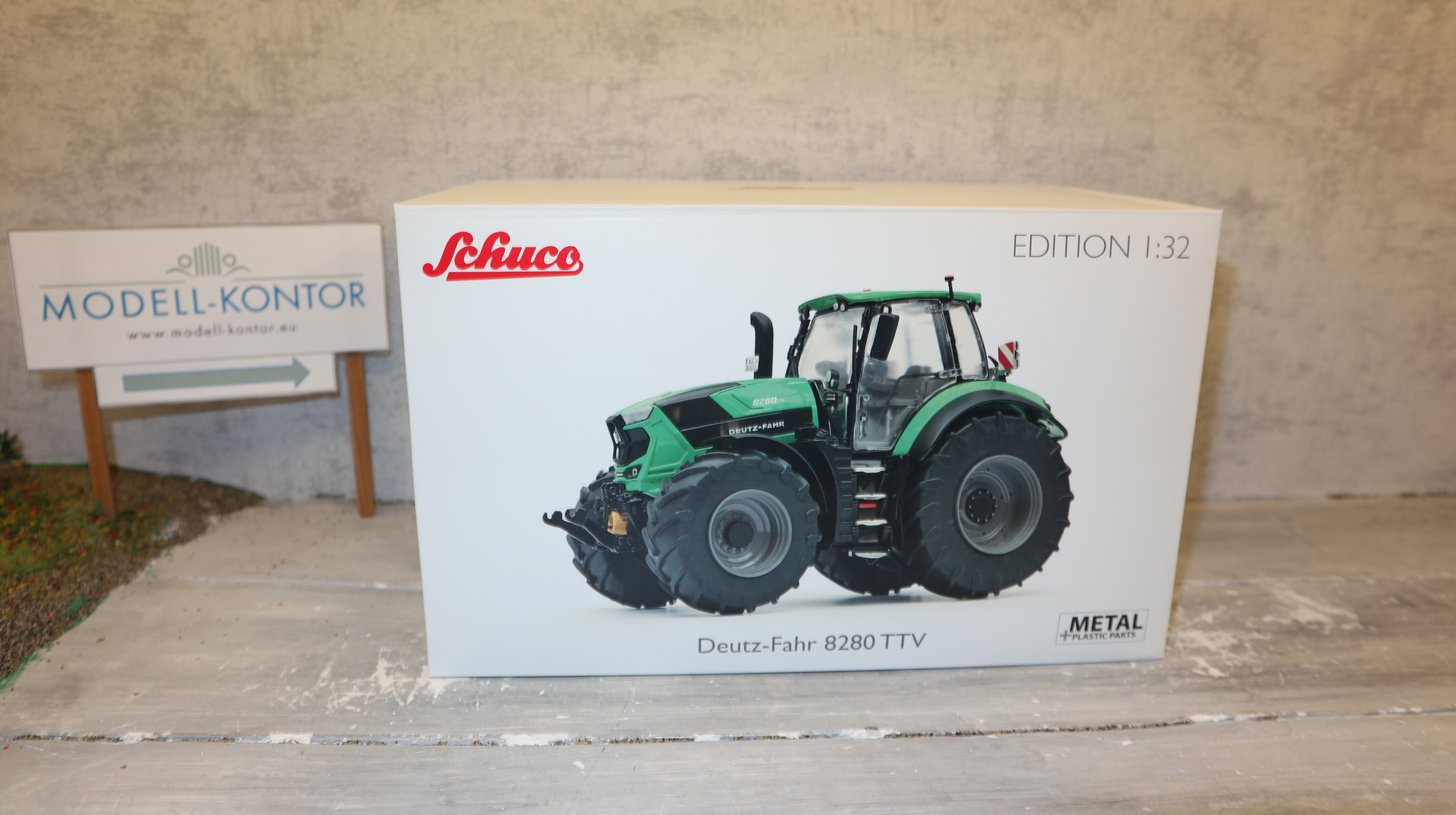 Schuco 7848 in 1:32, Deutz-Fahr 8280 TTV, NEU in OVP