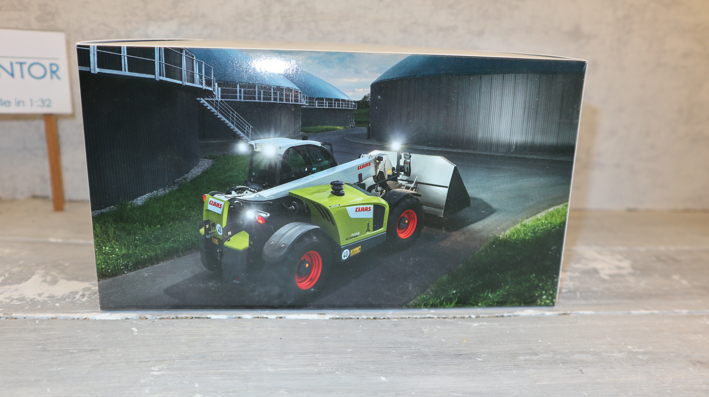 WIKING 077347 in 1:32. Claas Scorpion 7055  Sondermodell SIMA 2015 NEU in OVP