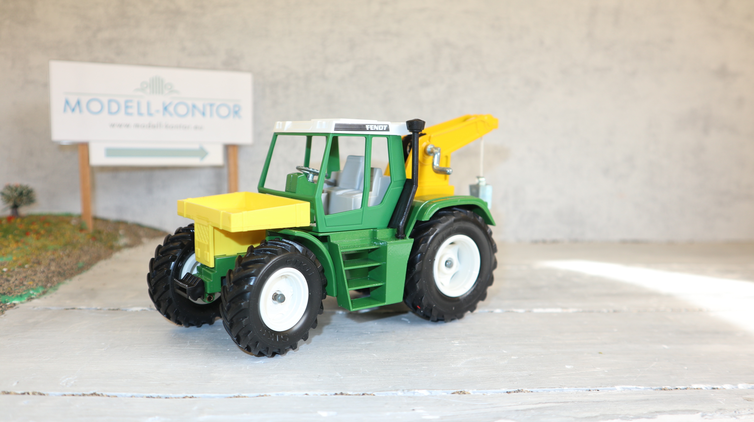 Siku 3456 in 1:32, Fendt Xylon Seilwinde grün-gelb,  NEU in OVP