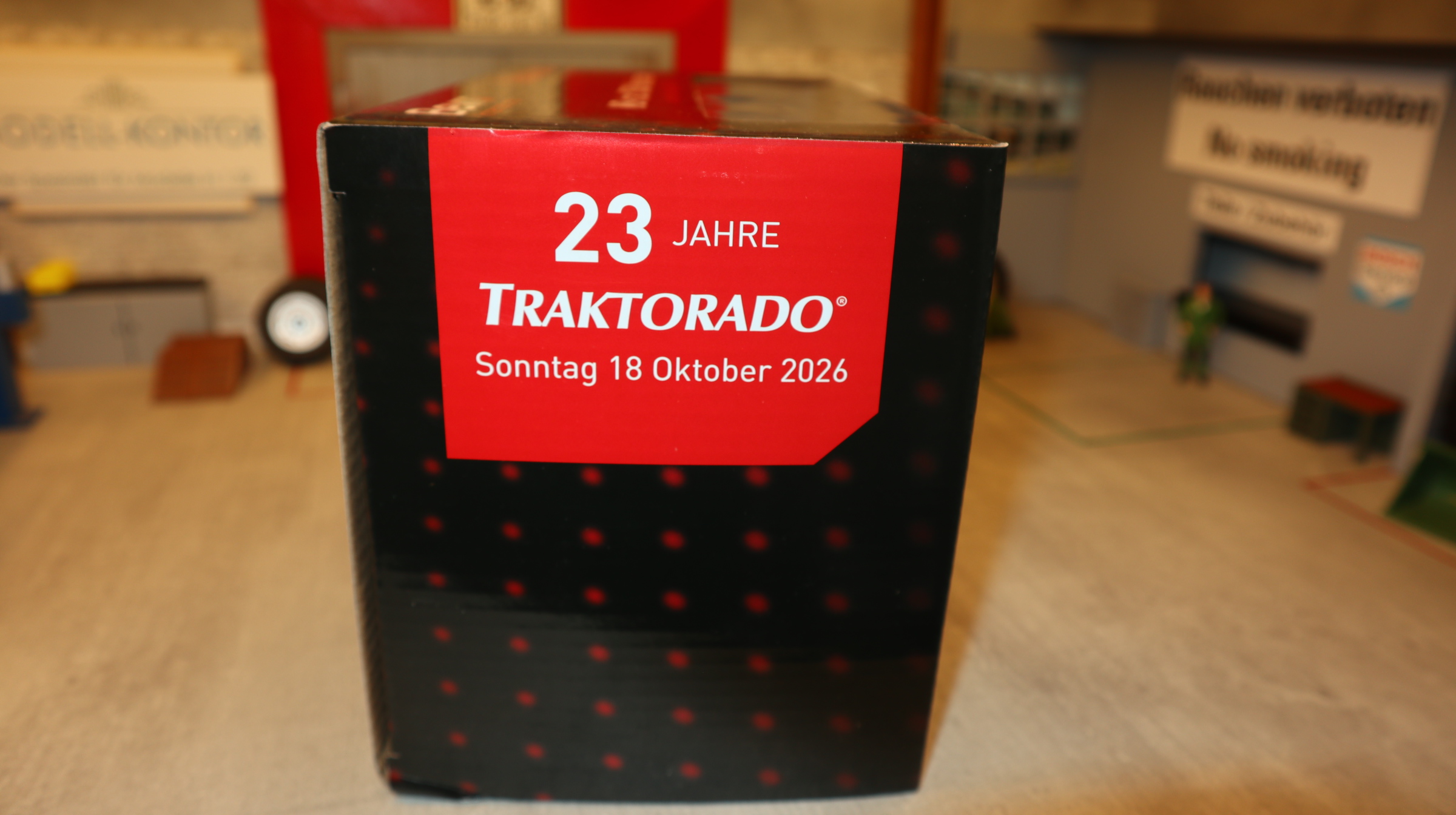 Weise Toys 2084 in 1:32, MB-Trac 1500 weiß-schwarz TRAKTORADO 2026,  NEU in OVP