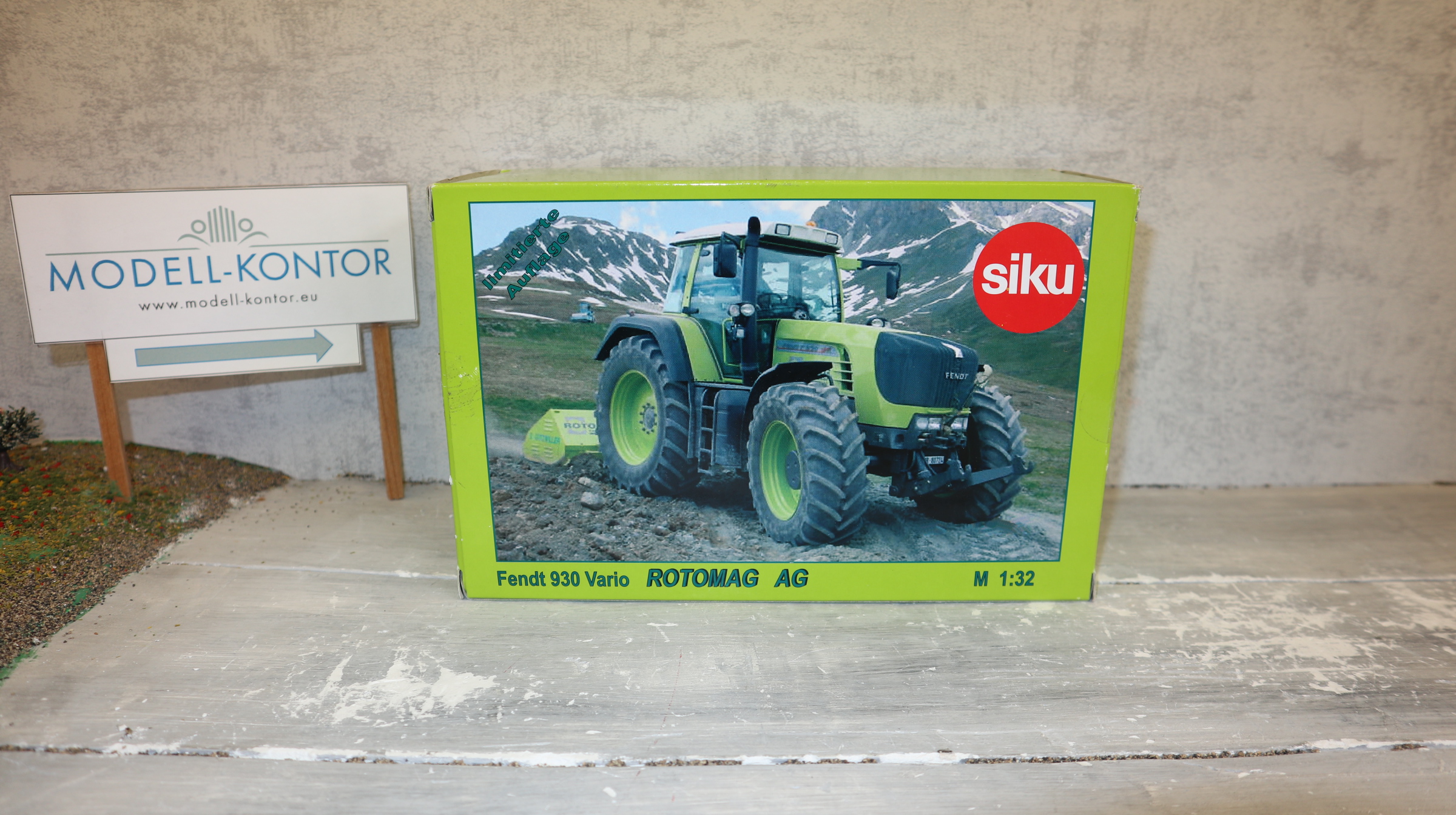 Siku 3254 in 1:32, Fendt 930 ROTOMAG AG leucht-gelb,  NEU in OVP