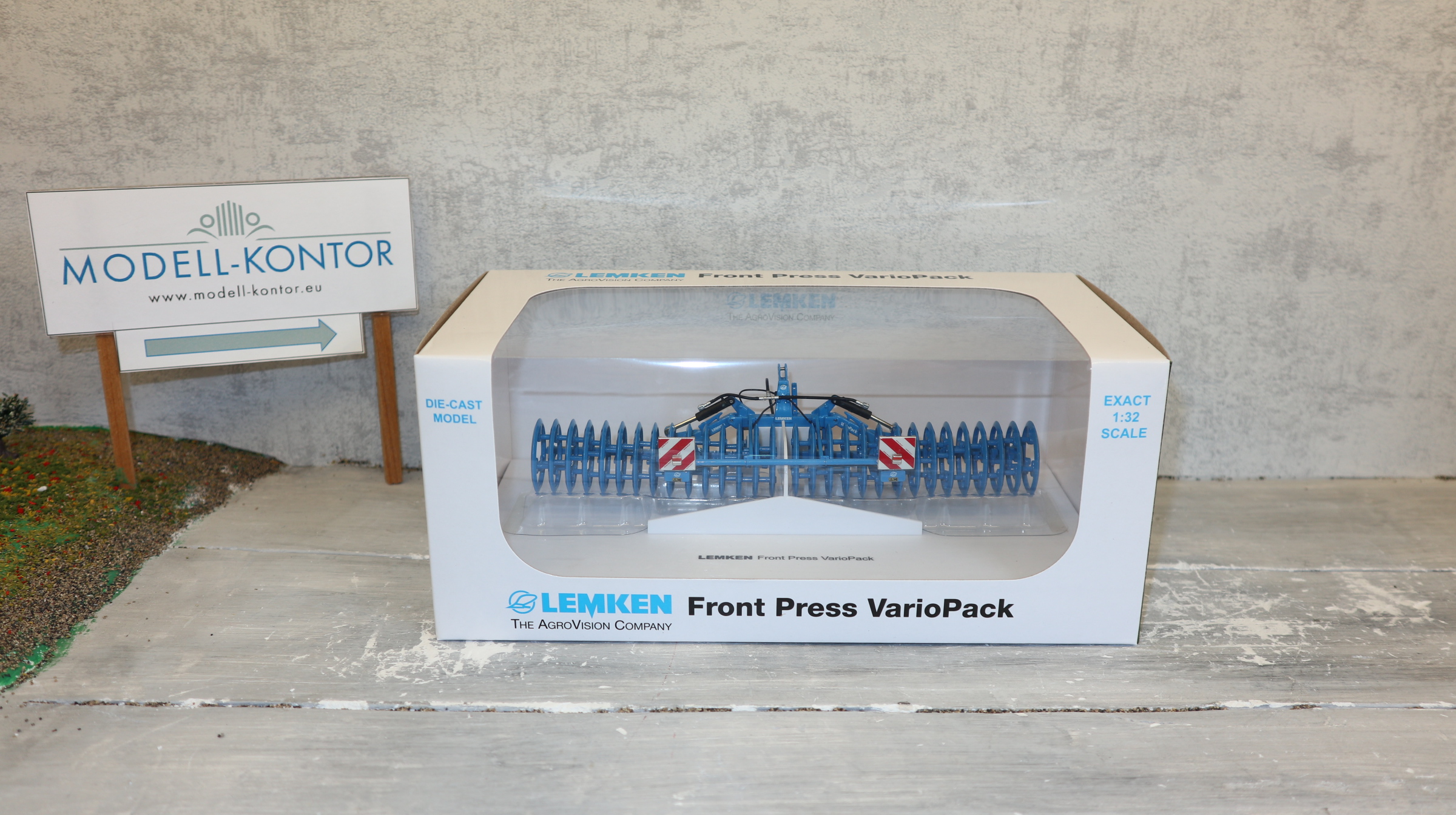 Universal Hobbies UH 2777 in 1:32,  Lemken Front VarioPack  Neu in OVP