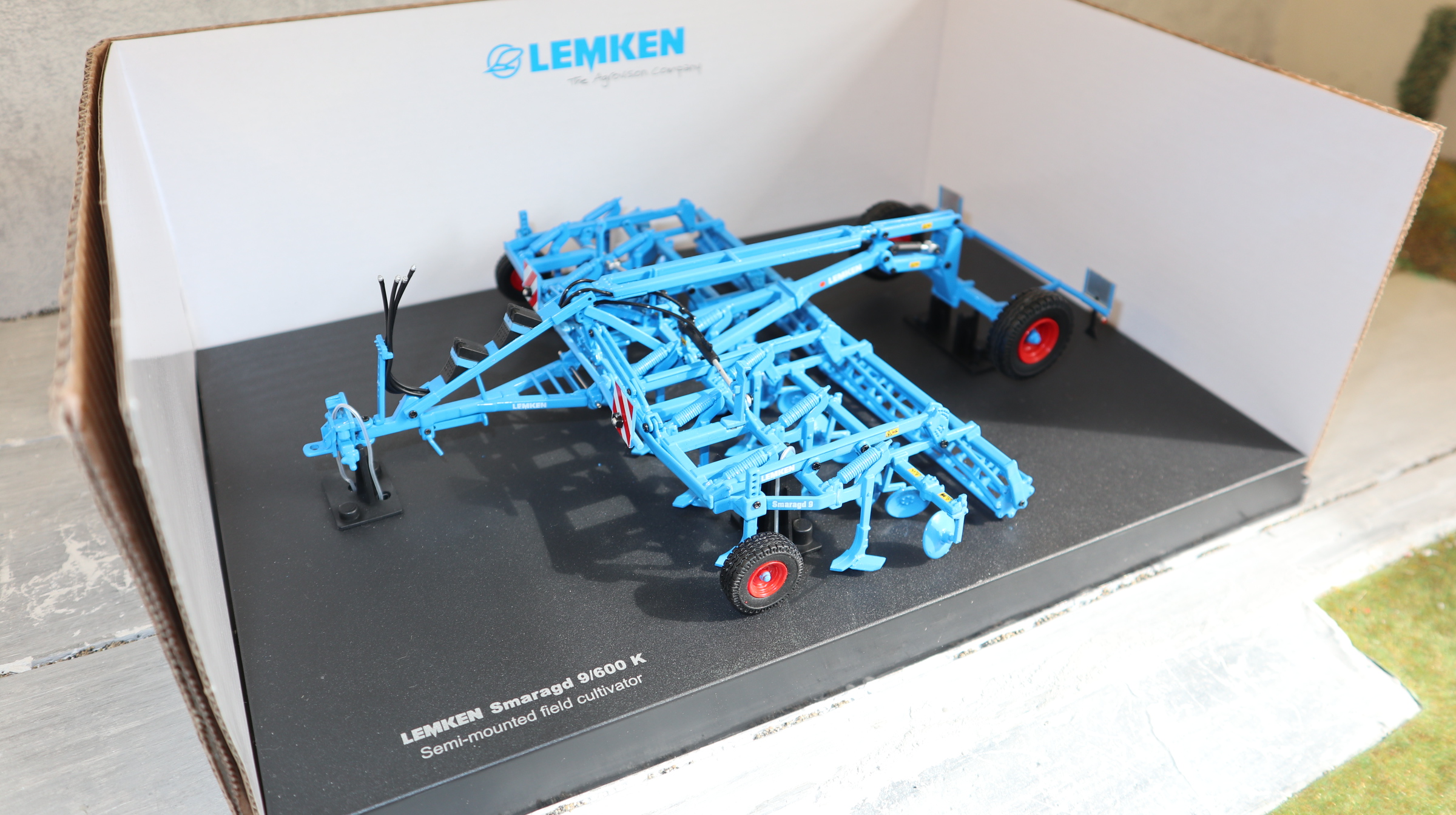 Universal Hobbies UH 6290  in 1:32,  Lemken Smaragd 9/600 K, NEU in OVP