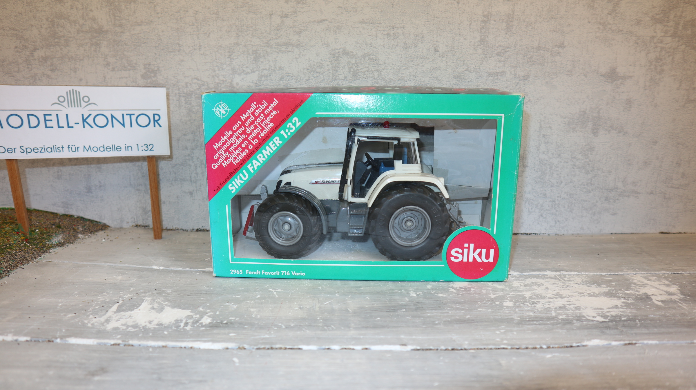 Siku 2965 in 1:32, Fendt 711 WEISS, Sondermodell Höing, NEU in OVP