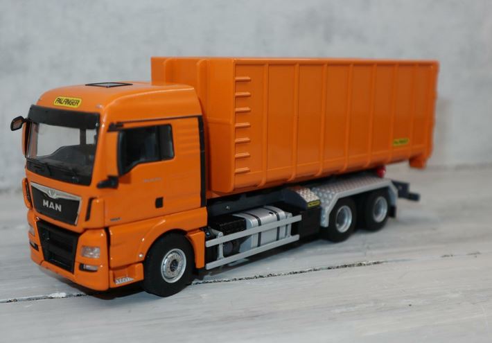 WSI 02-2195 in 1:50, MAN TGX 6x4 Palfinger Abroller orange, NEU in OVP