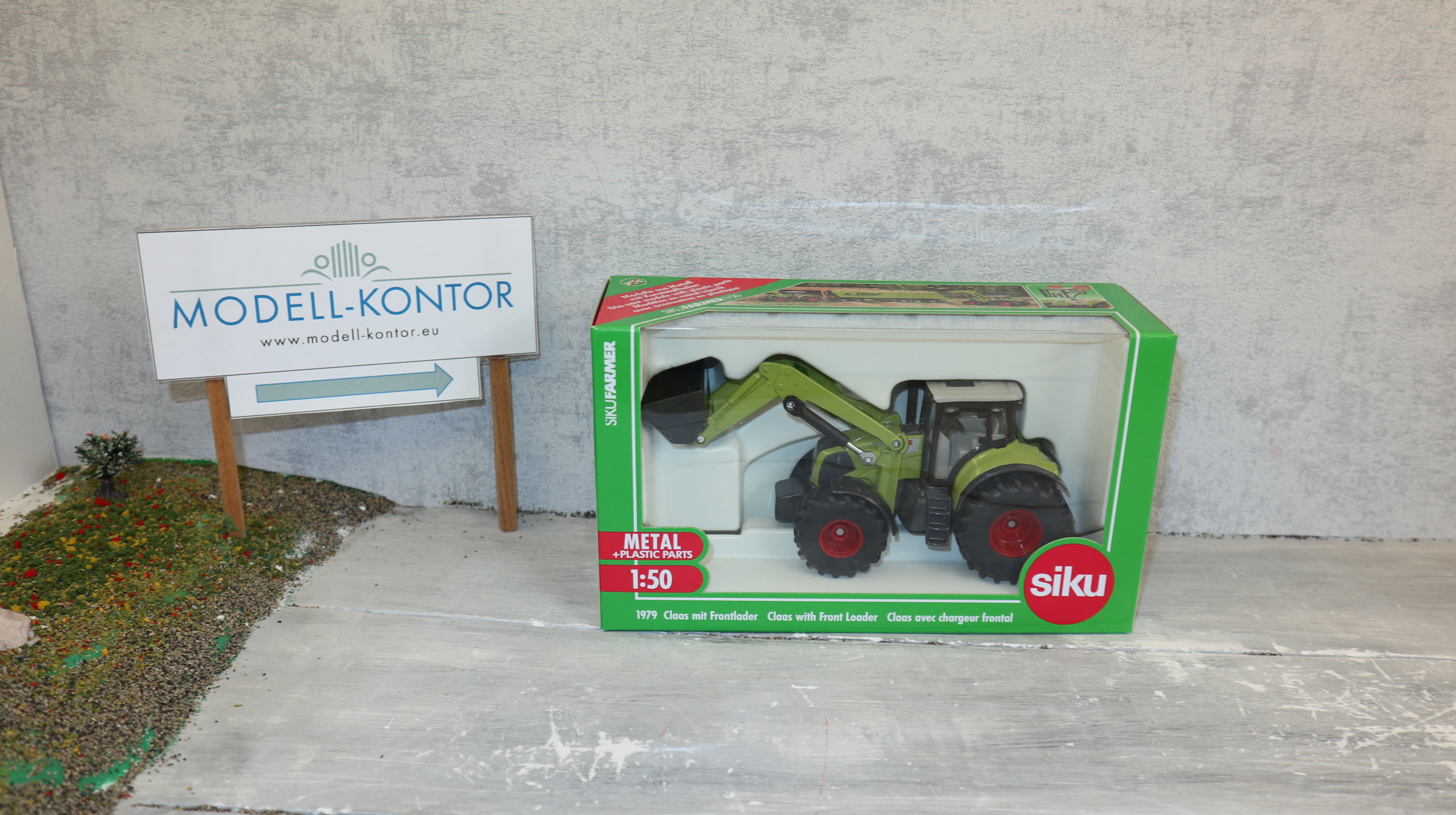 Siku 1979 in 1:50,  Claas Arion mit Frontlader, Neu in OVP