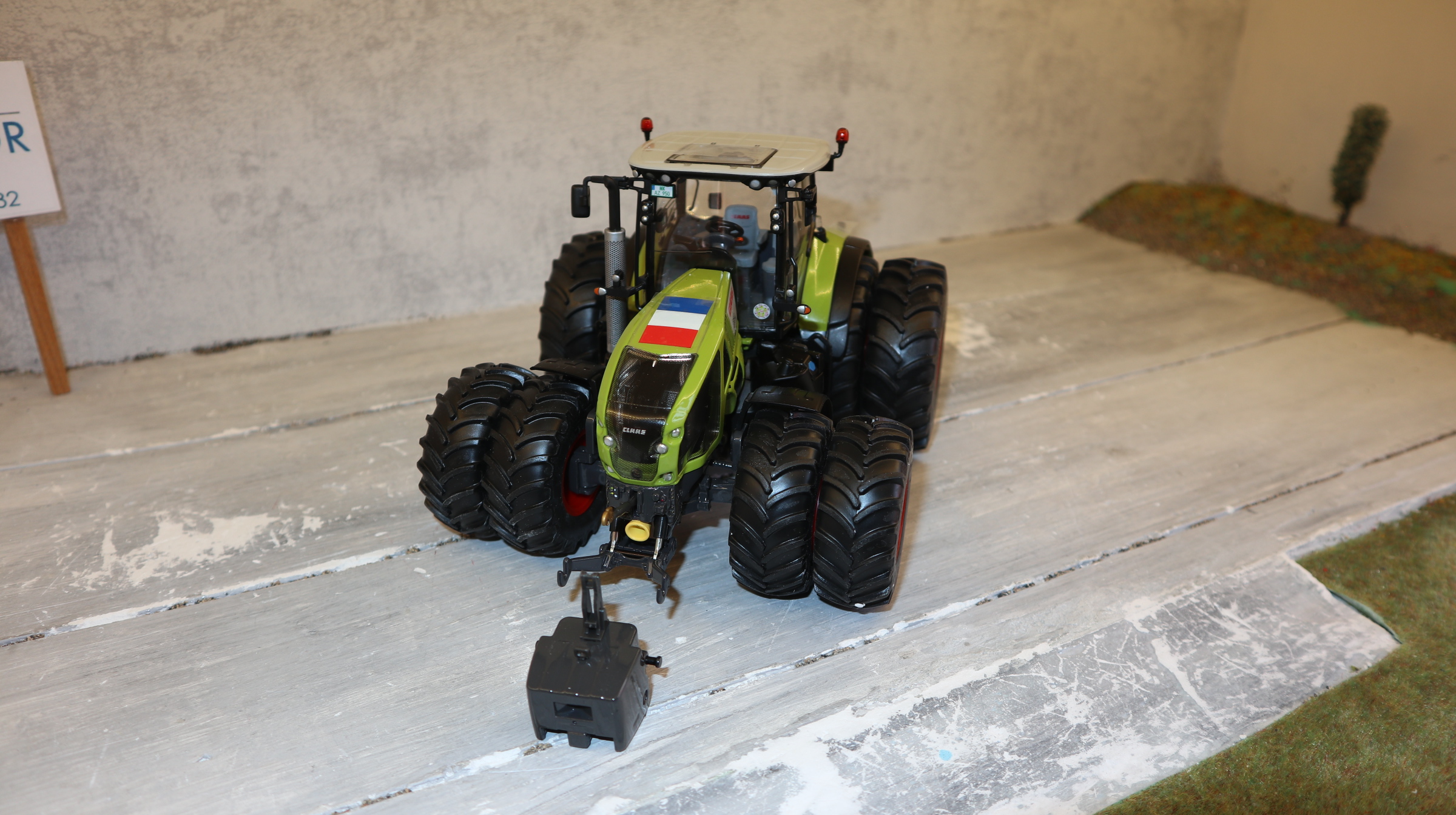 Wiking 077863 in 1:32,  Claas Axion 950 SIMA 2019 Zwillingsreifen, NEU in OVP