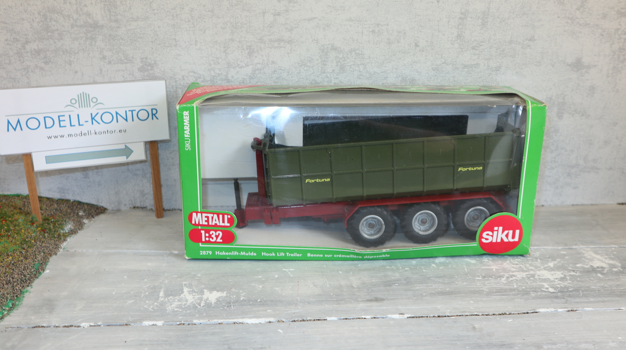 Siku 2879 in 1:32,  Hakenlift mit Mulde, NEU in OVP 